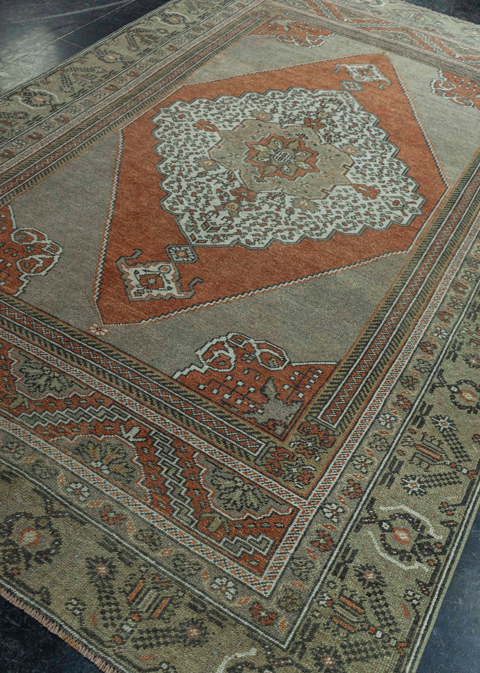 Turkish Vintage Rug 6'1" x 10' #20591