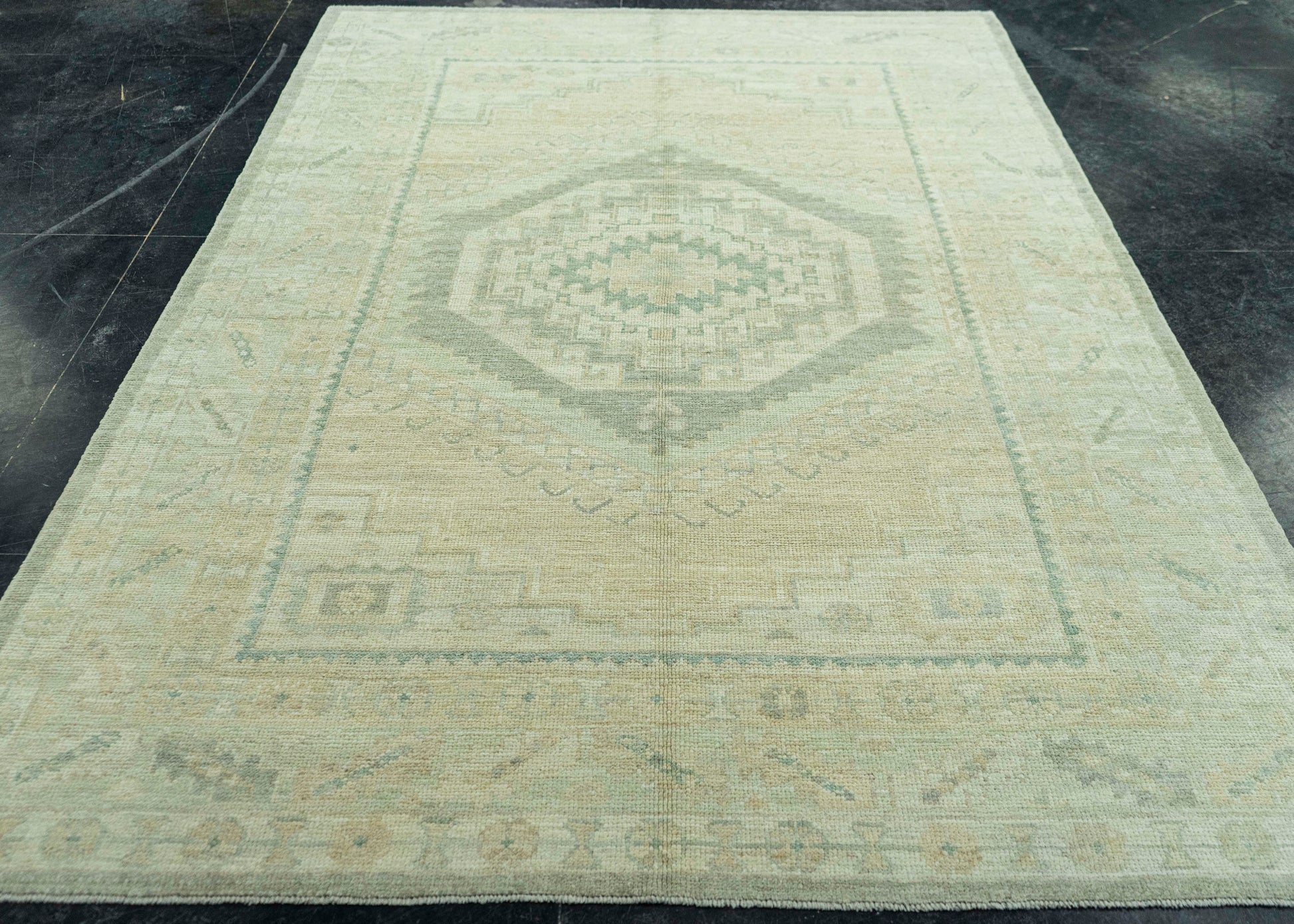 Turkish Oushak Rug 6' x 8'11" #19308