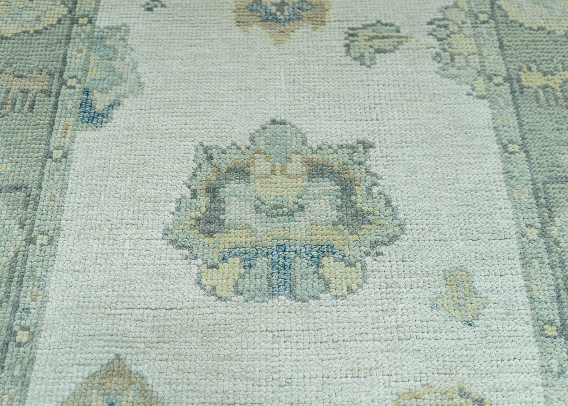 Turkish Oushak Rug 3' x 8'3" #19134