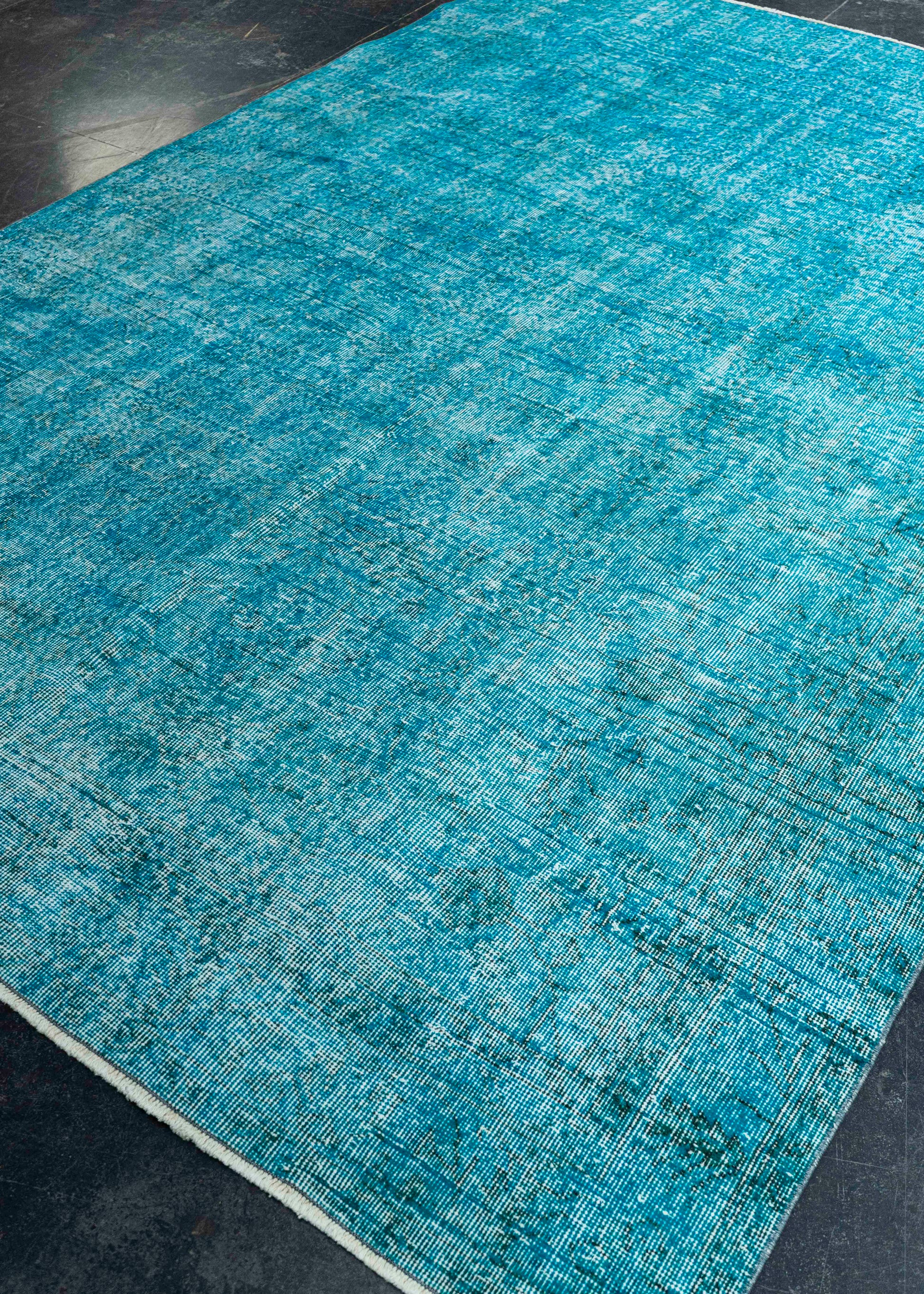 Turkish Vintage Rug  6'10" x 9'11" #22788