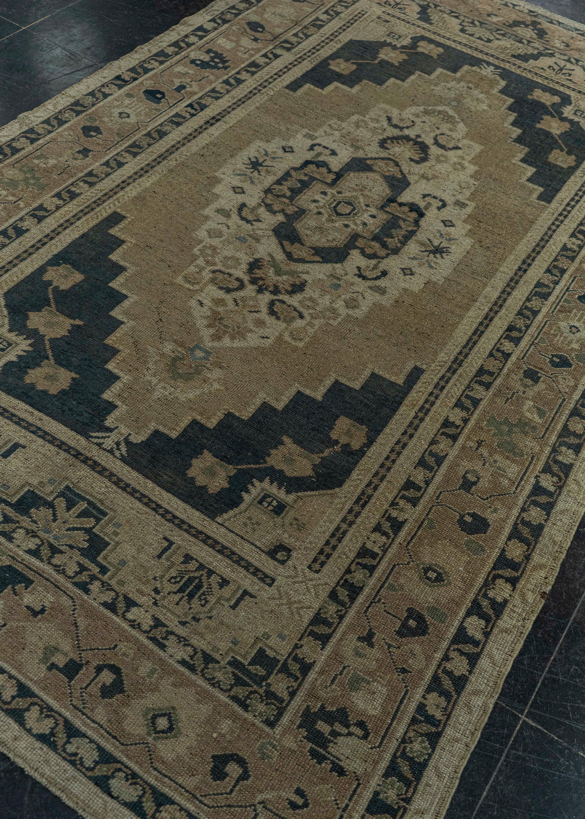 Turkish Vintage Rug 4'11" x 8'4" #20707