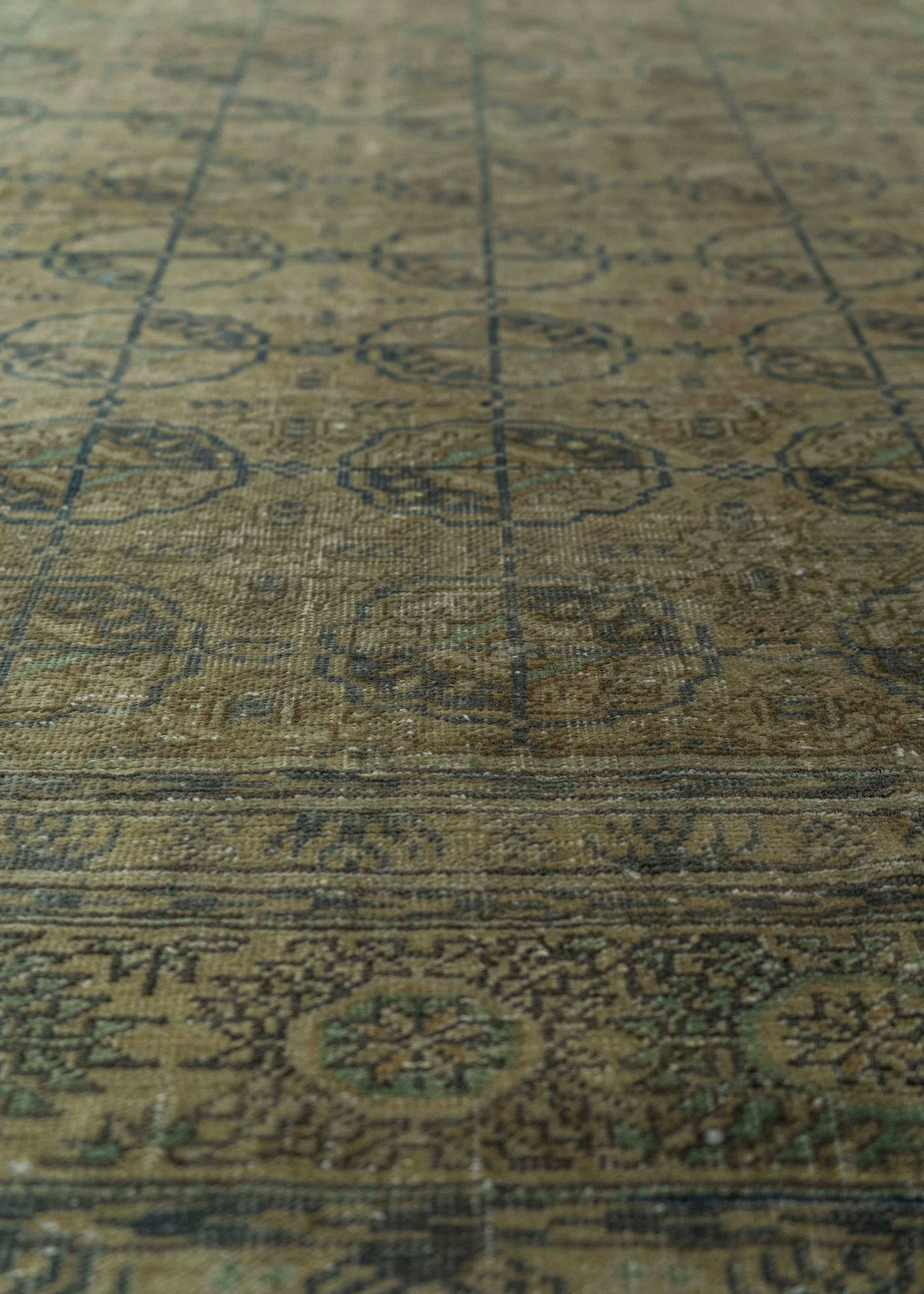 Turkish Vintage Rug 4'11" x 7'0" #20703