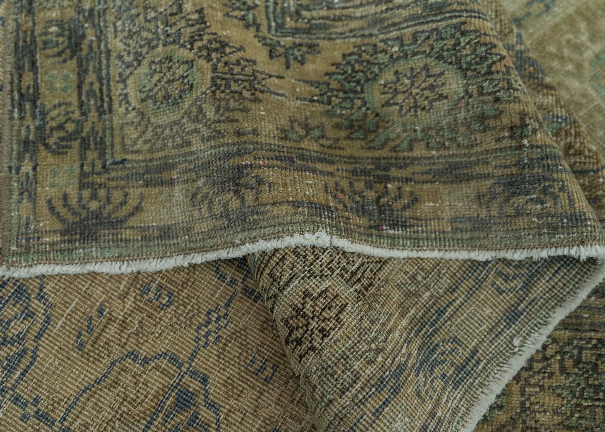 Turkish Vintage Rug 4'11" x 7'0" #20703