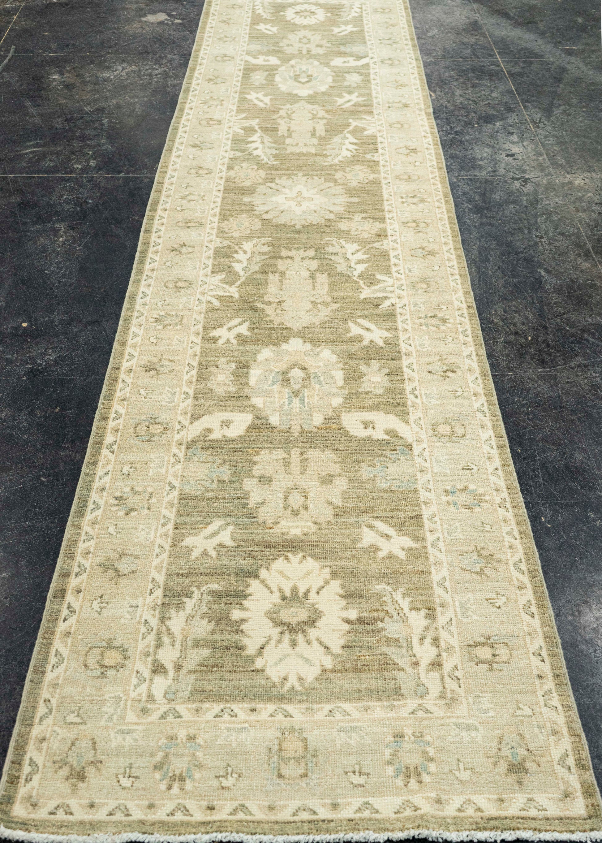 Oushak Rug 2'9" x 11'11" #22742