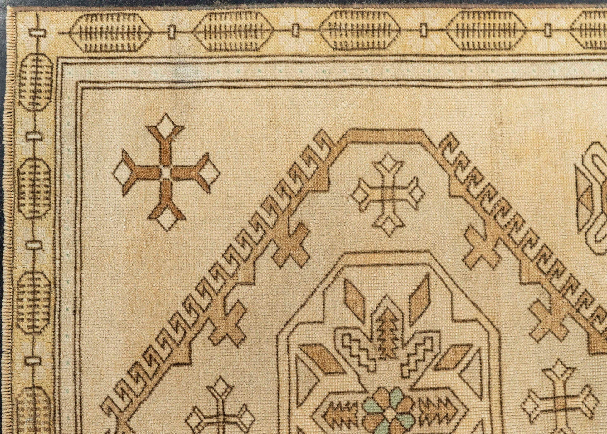 Turkish Vintage Rug  3'3" x 7'8" #22635