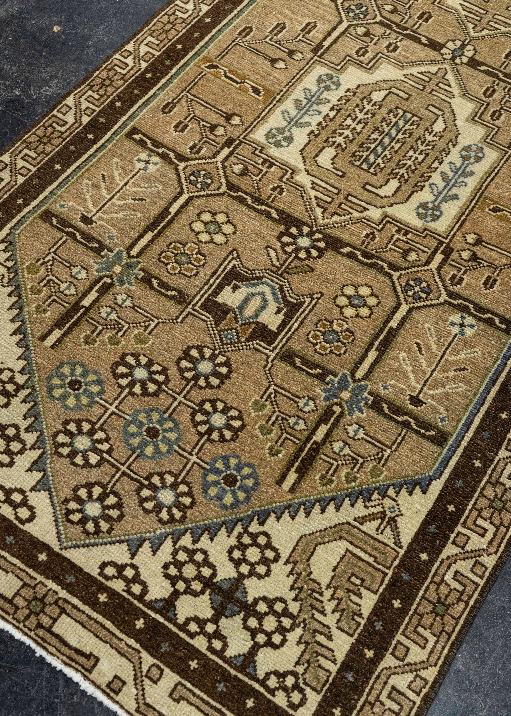 Vintage Rug  3' x 9'2" #22757