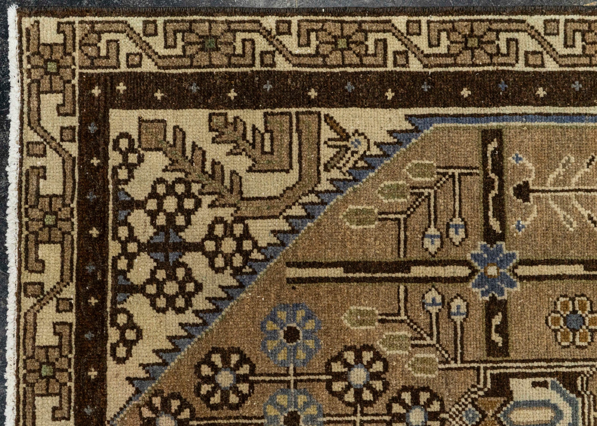 Vintage Rug  3' x 9'2" #22757