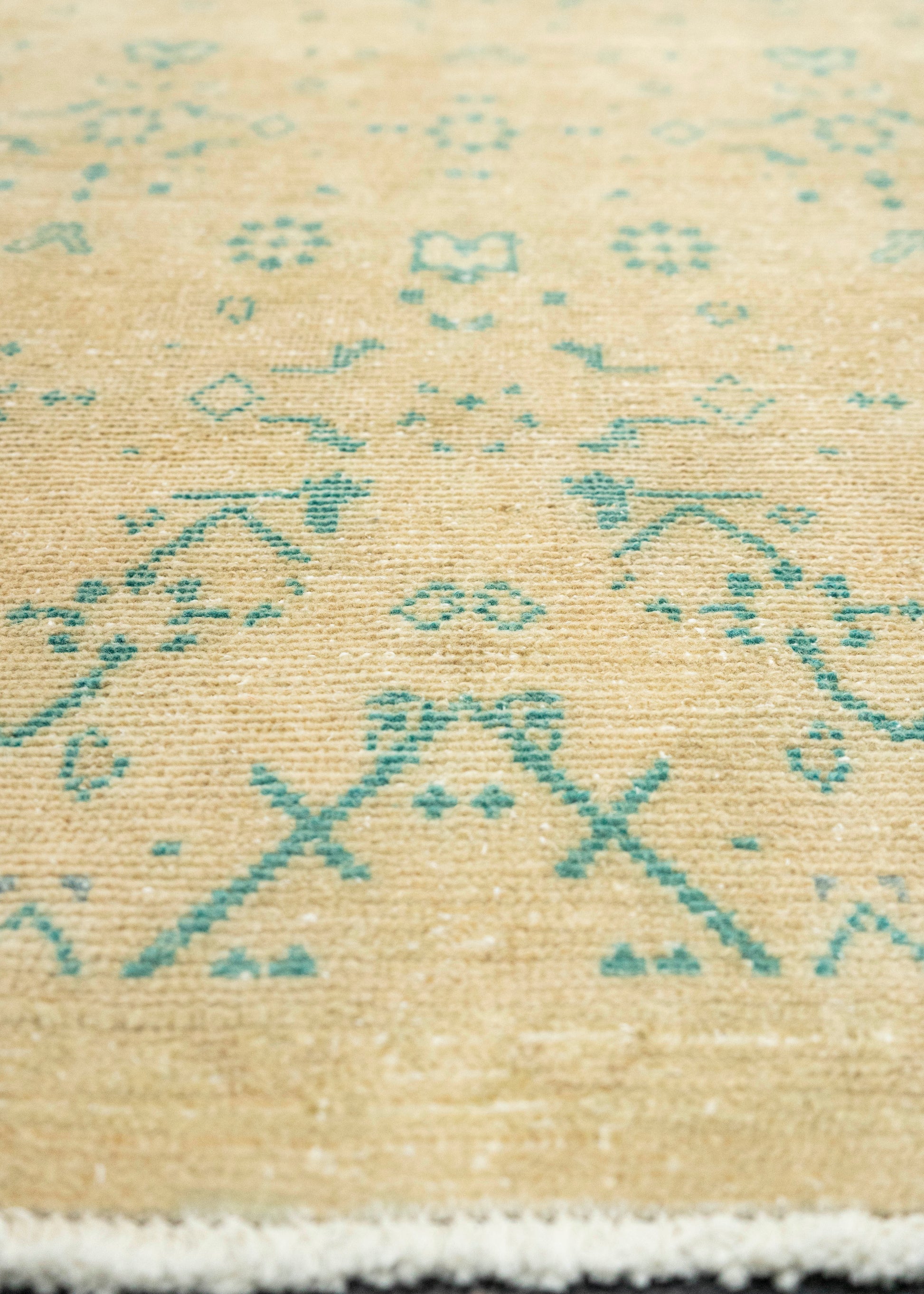Turkish Vintage Rug  2'8" x 8'7" #22800