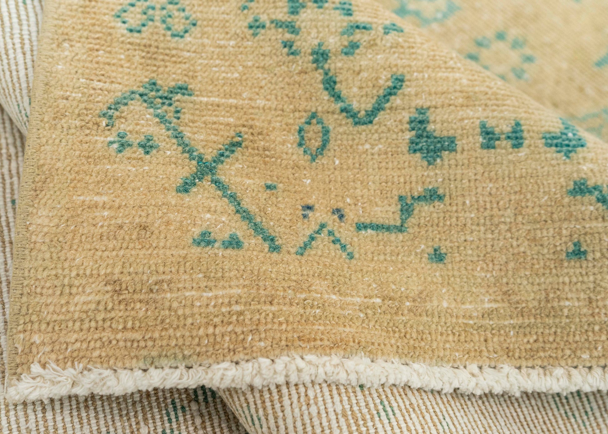 Turkish Vintage Rug  2'8" x 8'7" #22800