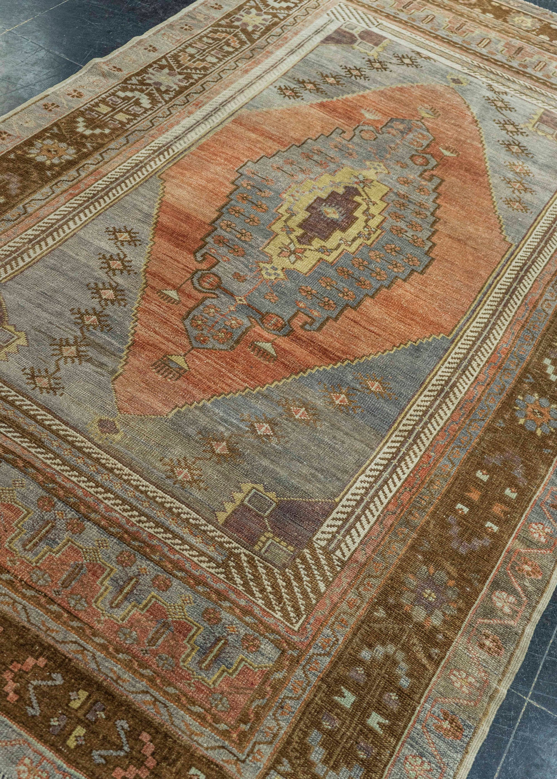Turkish Vintage Rug 5' x 8'11" #20595