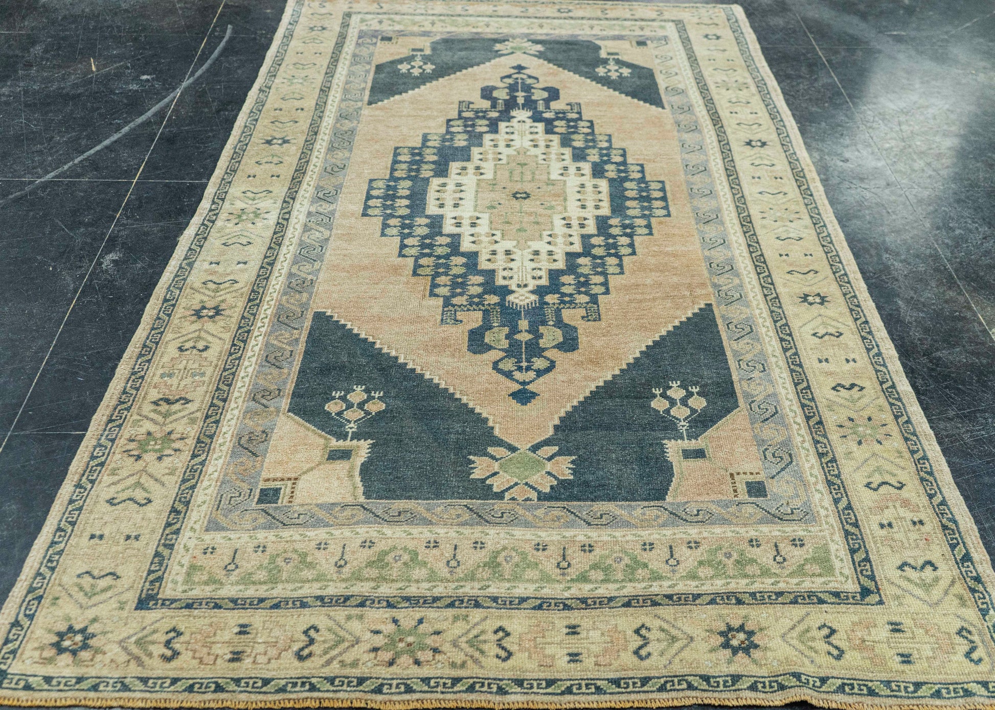 Turkish Vintage Rug 4'10" x 9'1" #20812