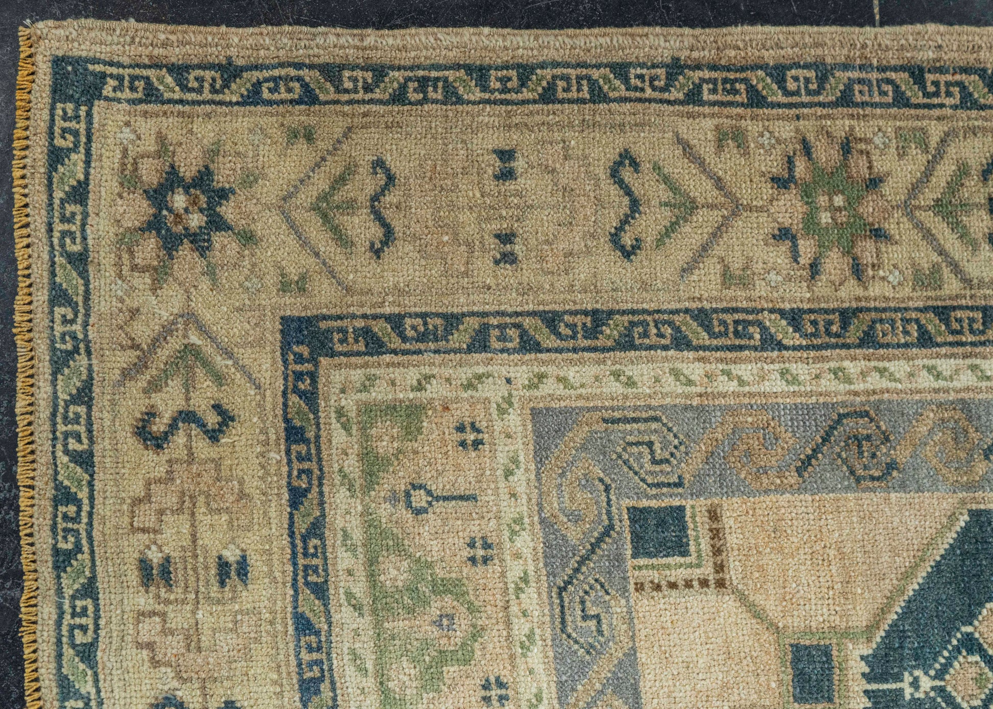 Turkish Vintage Rug 4'10" x 9'1" #20812