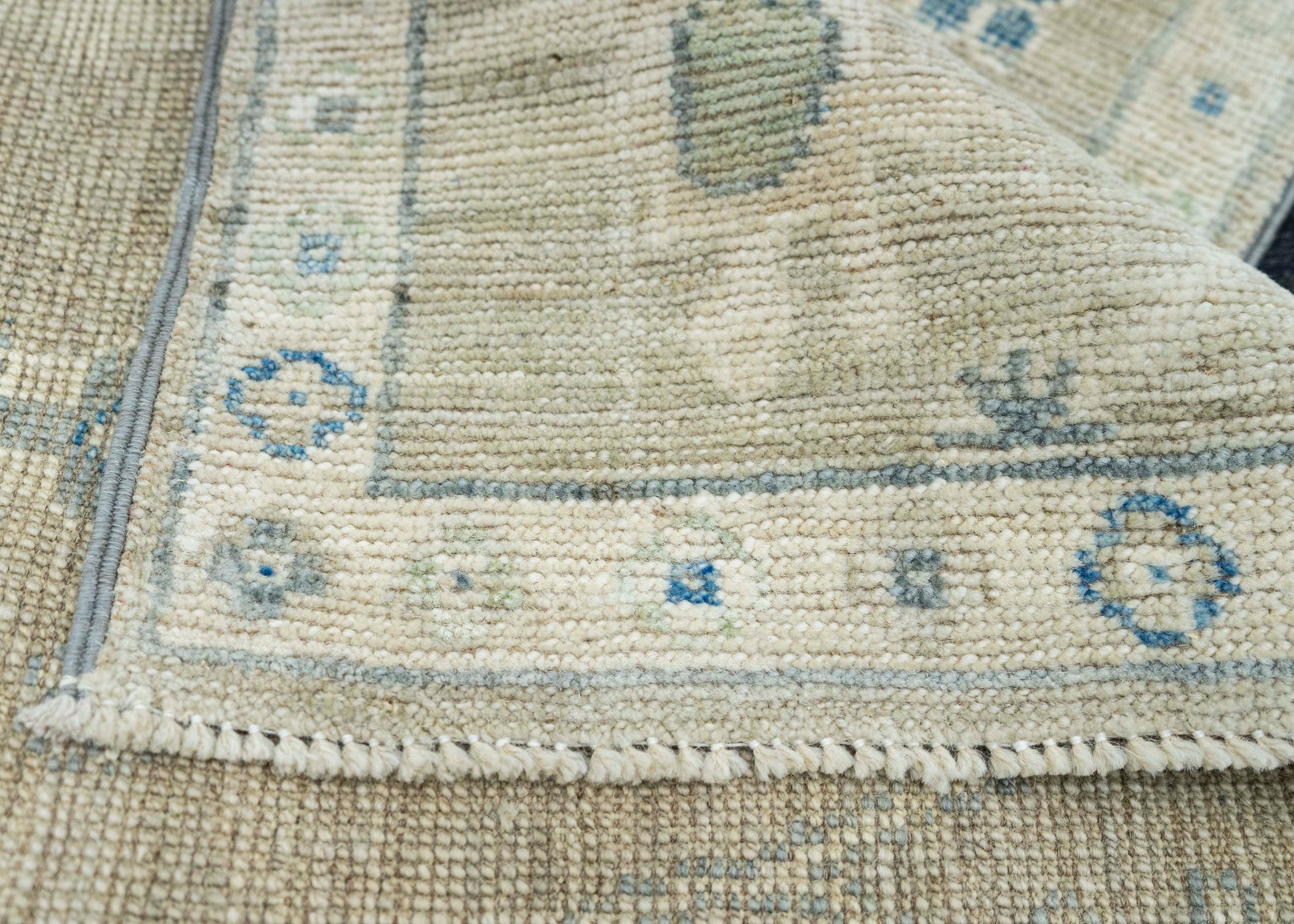 Oushak Rug 2'2" x 4' #22834