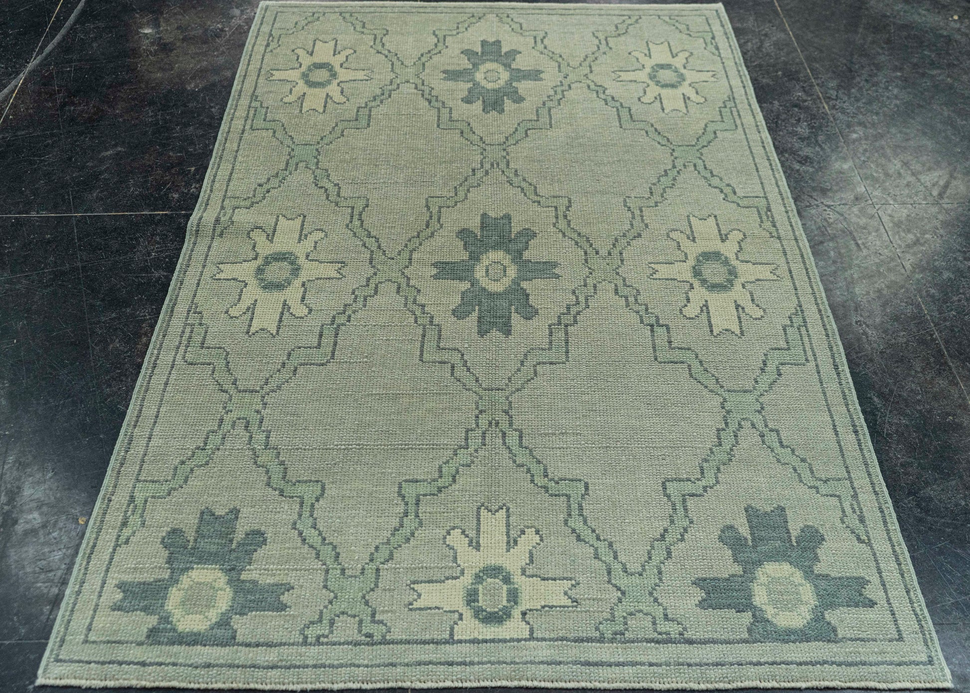 Turkish Oushak Rug 3'11"x 5'11" #19106