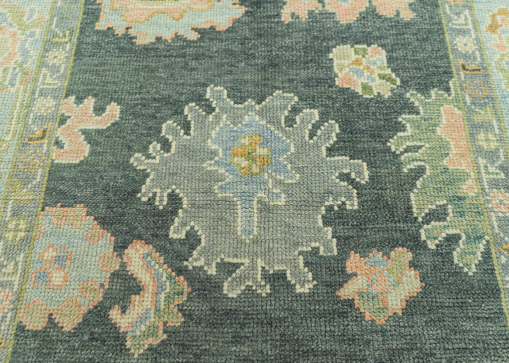 Turkish Oushak Rug 4'x 6'3" #19009