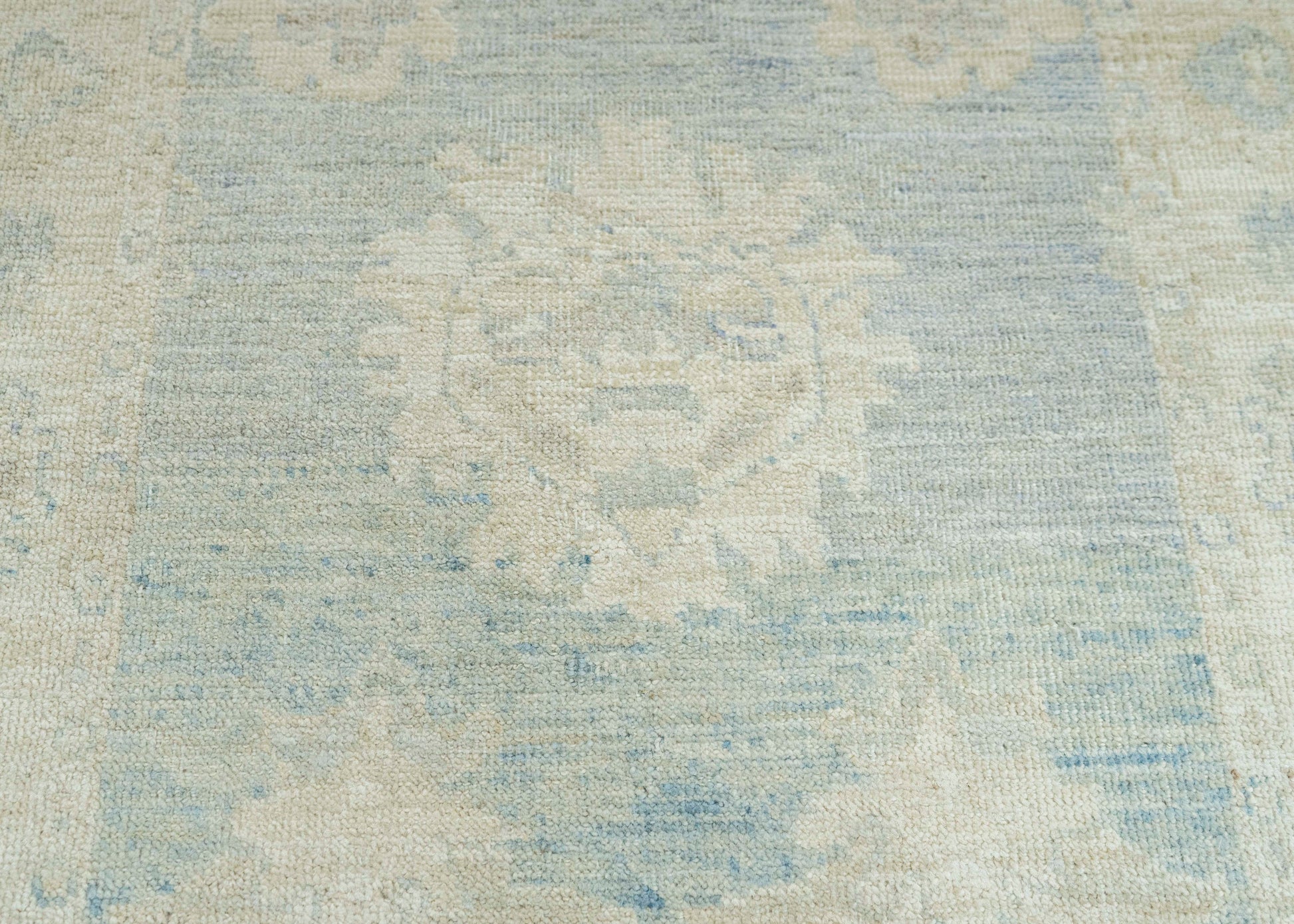 Oushak Rug 2'7"x 4'4" #22718
