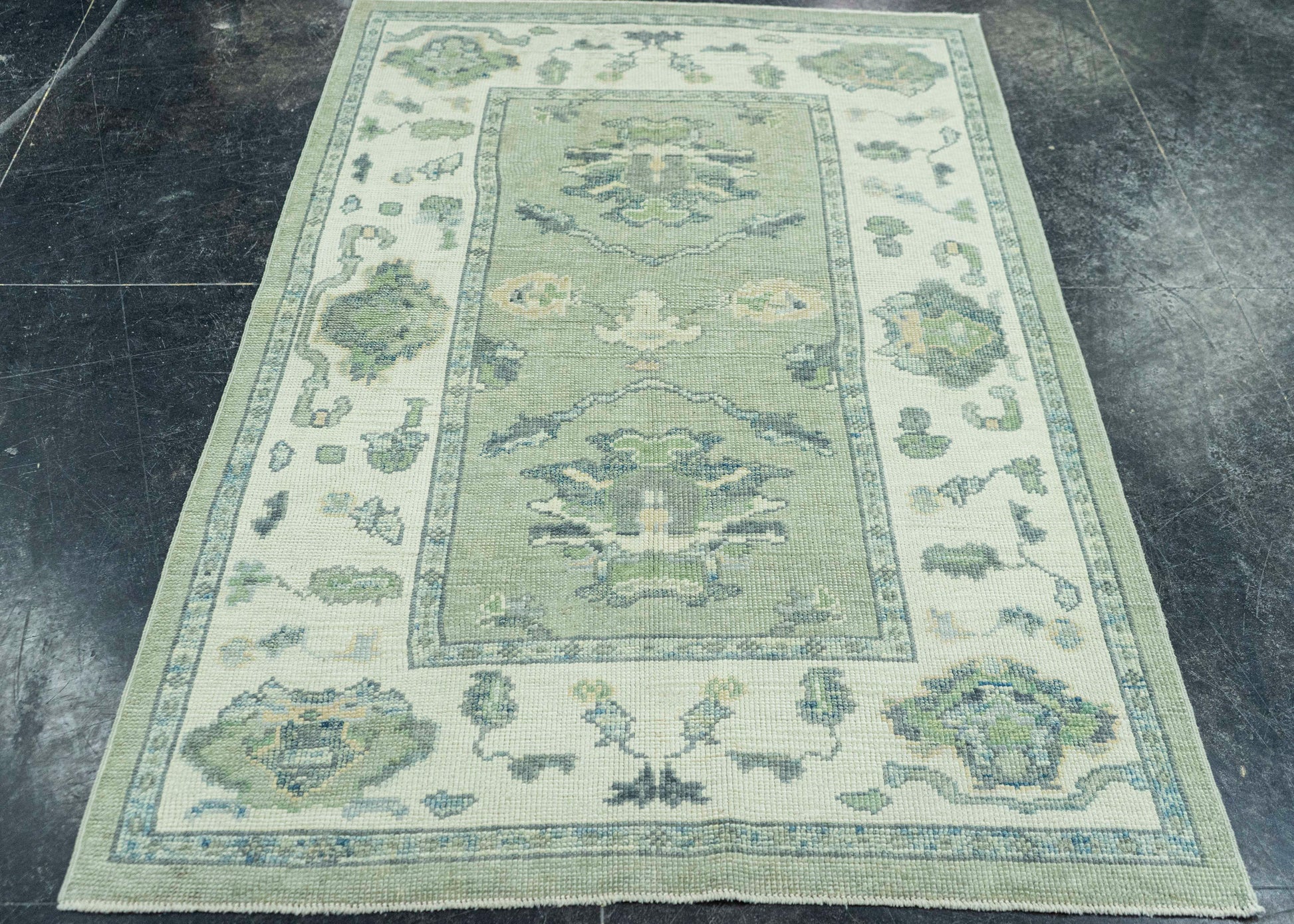Turkish Oushak Rug 3'9"x 5'8" #19116