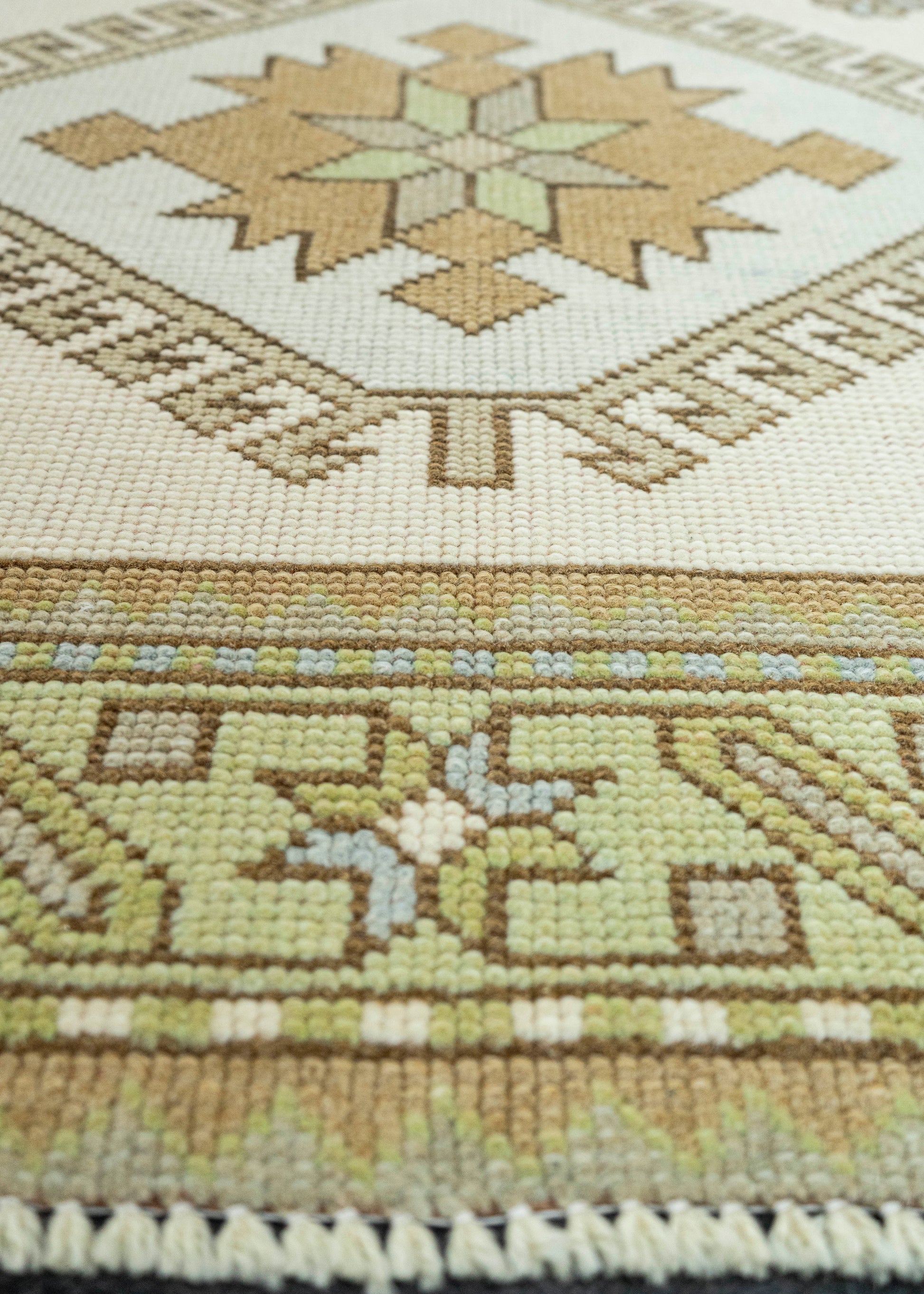 Turkish Vintage Rug  3'1" x 4'10" #22803