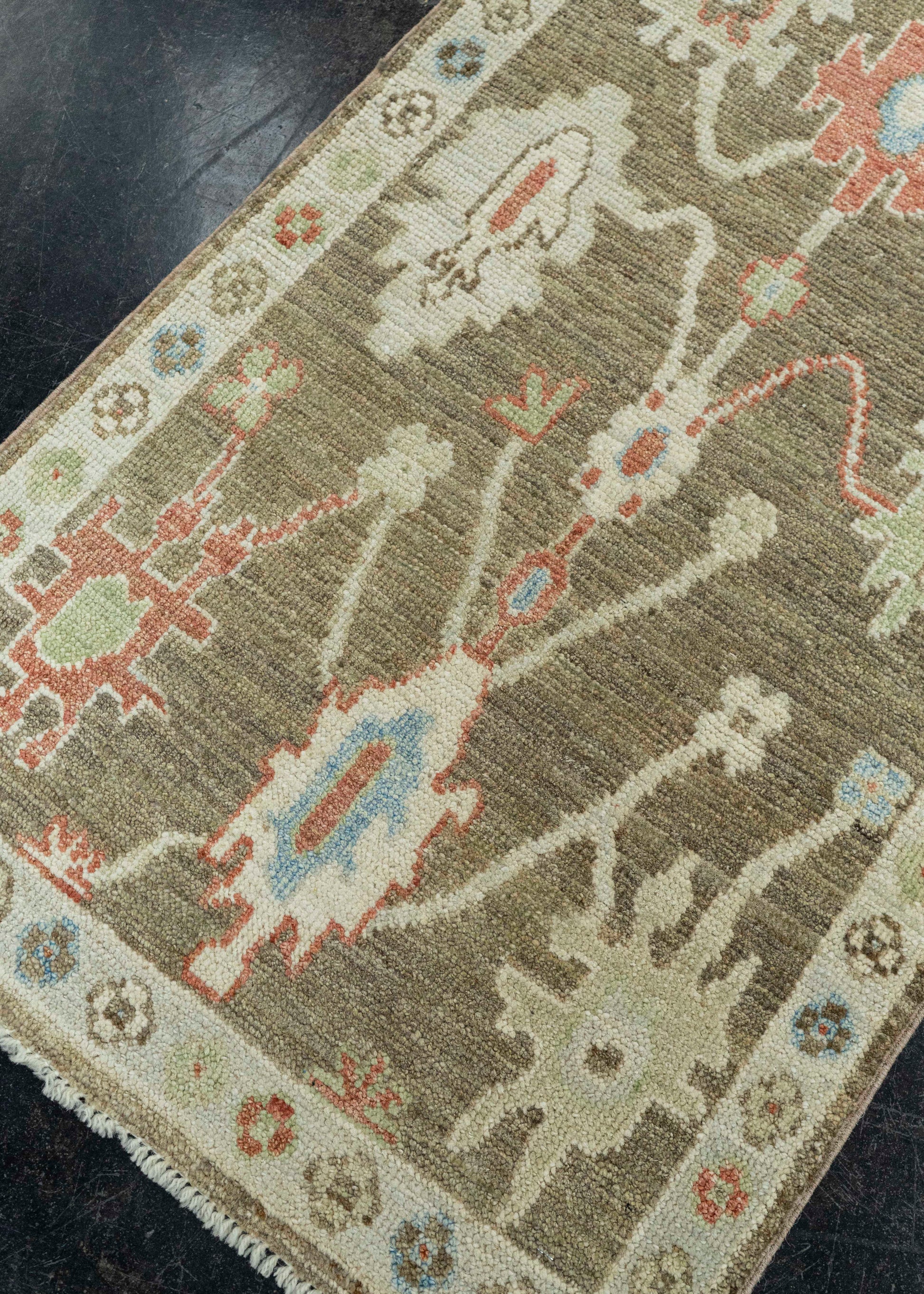 Oushak Rug 2' x 4'3" #22832