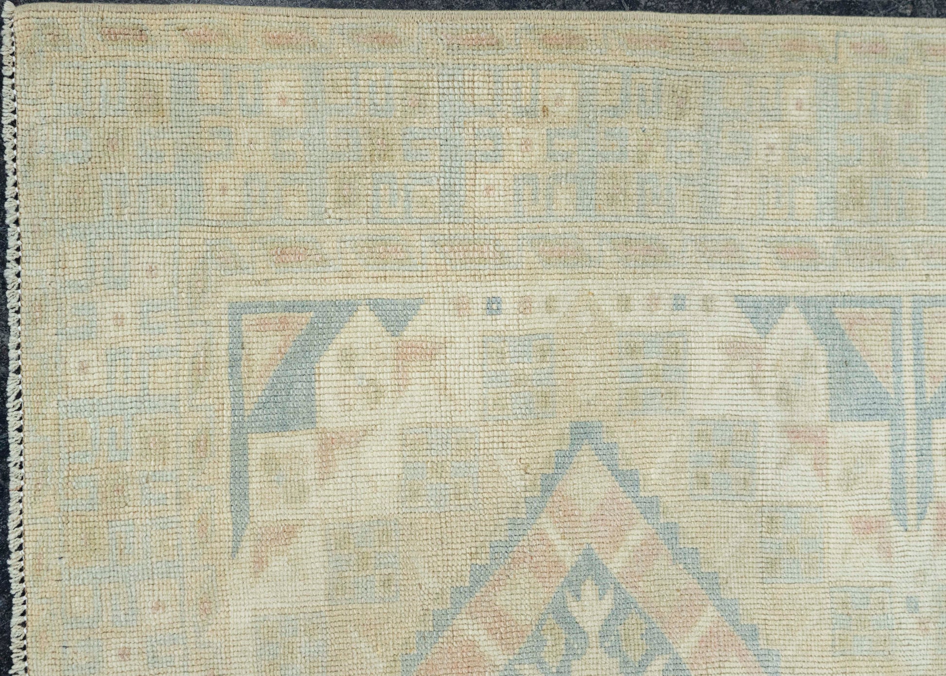 Turkish Vıntage Rug 3'2" x 5'8" #22795