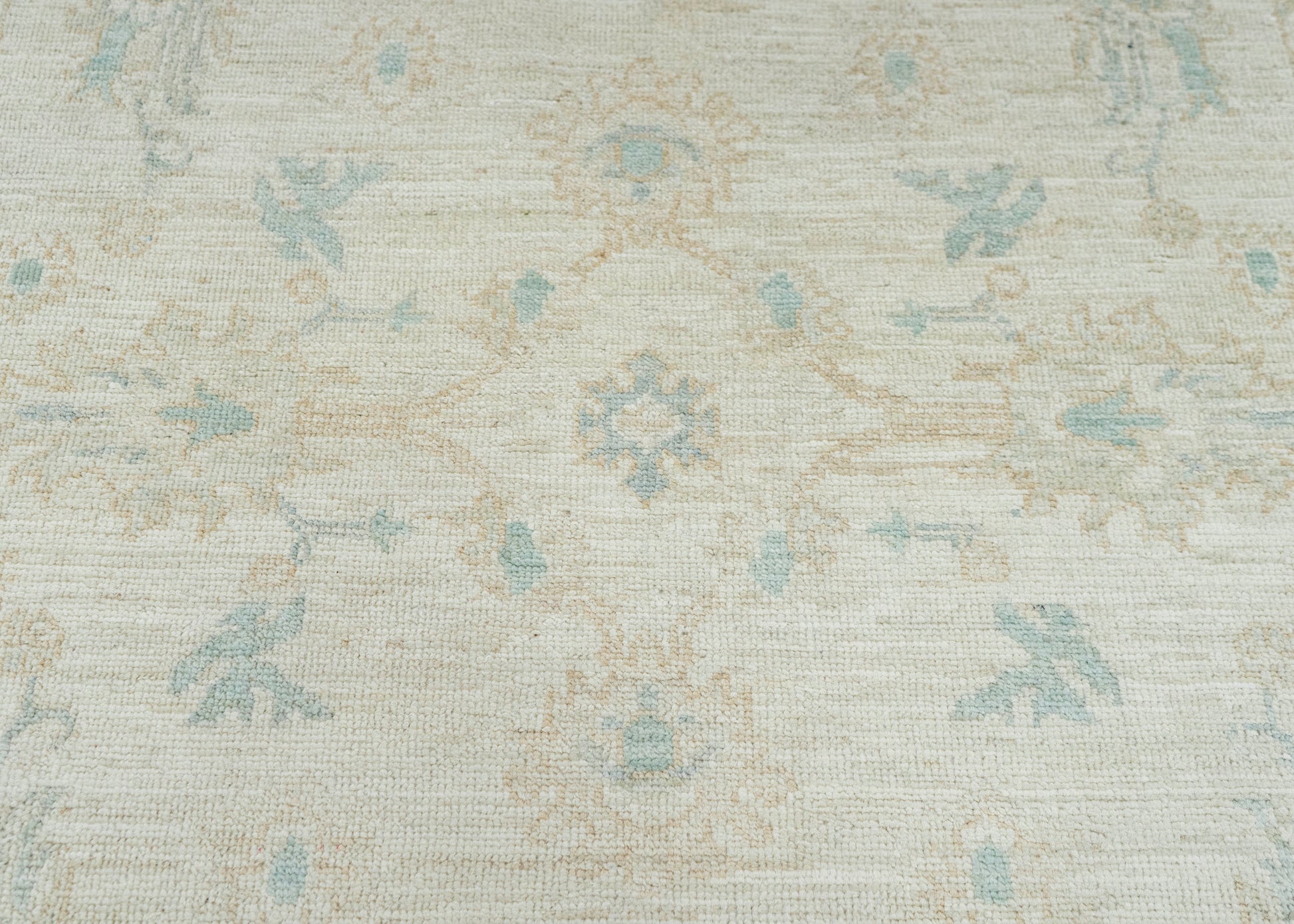 Oushak Rug 4'0" x 5'11" #22726