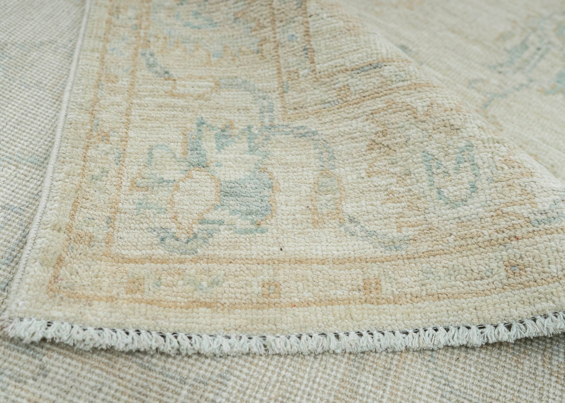 Oushak Rug 4'0" x 5'11" #22726