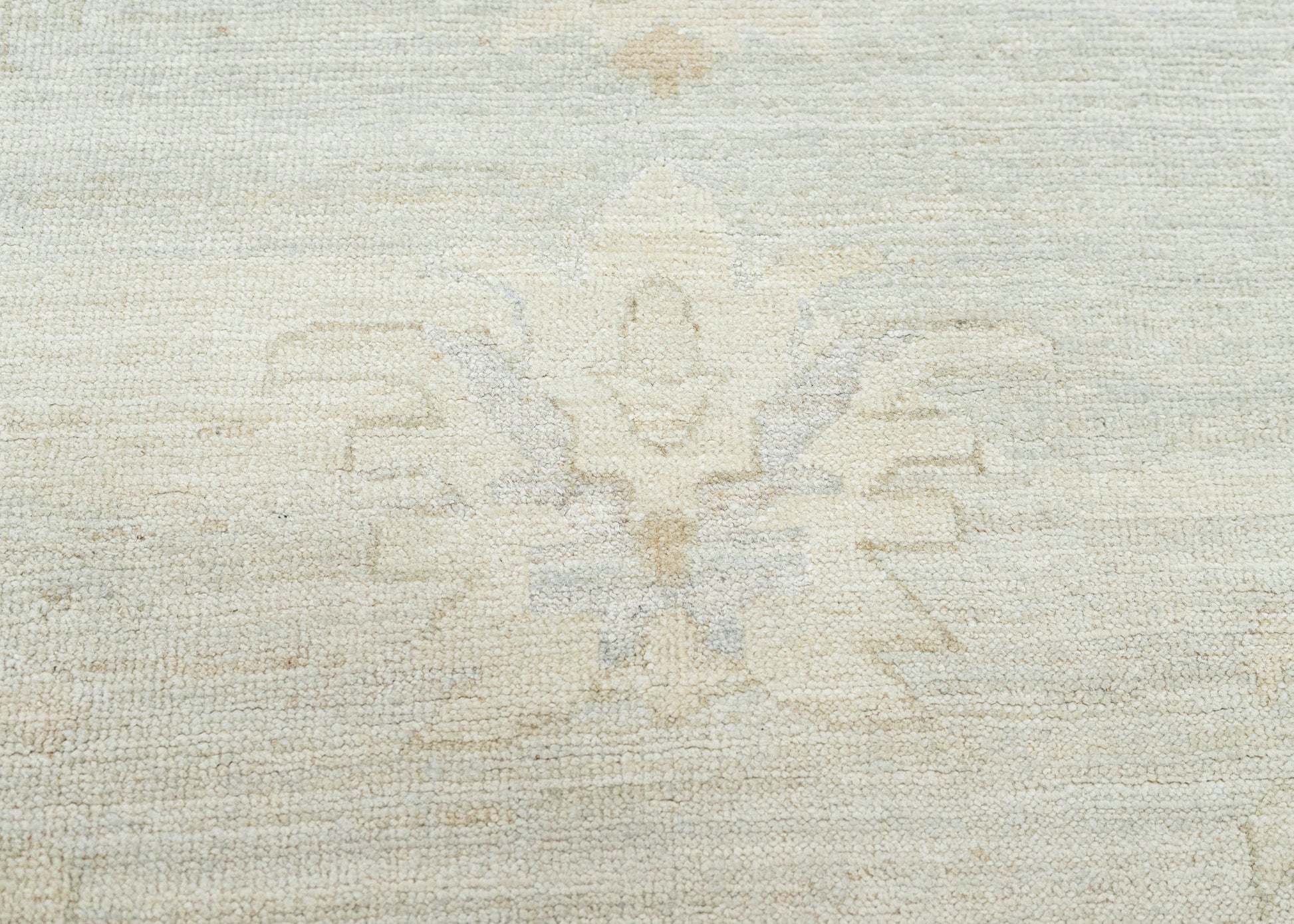 Oushak Rug 4'0" x 6'4" #22702