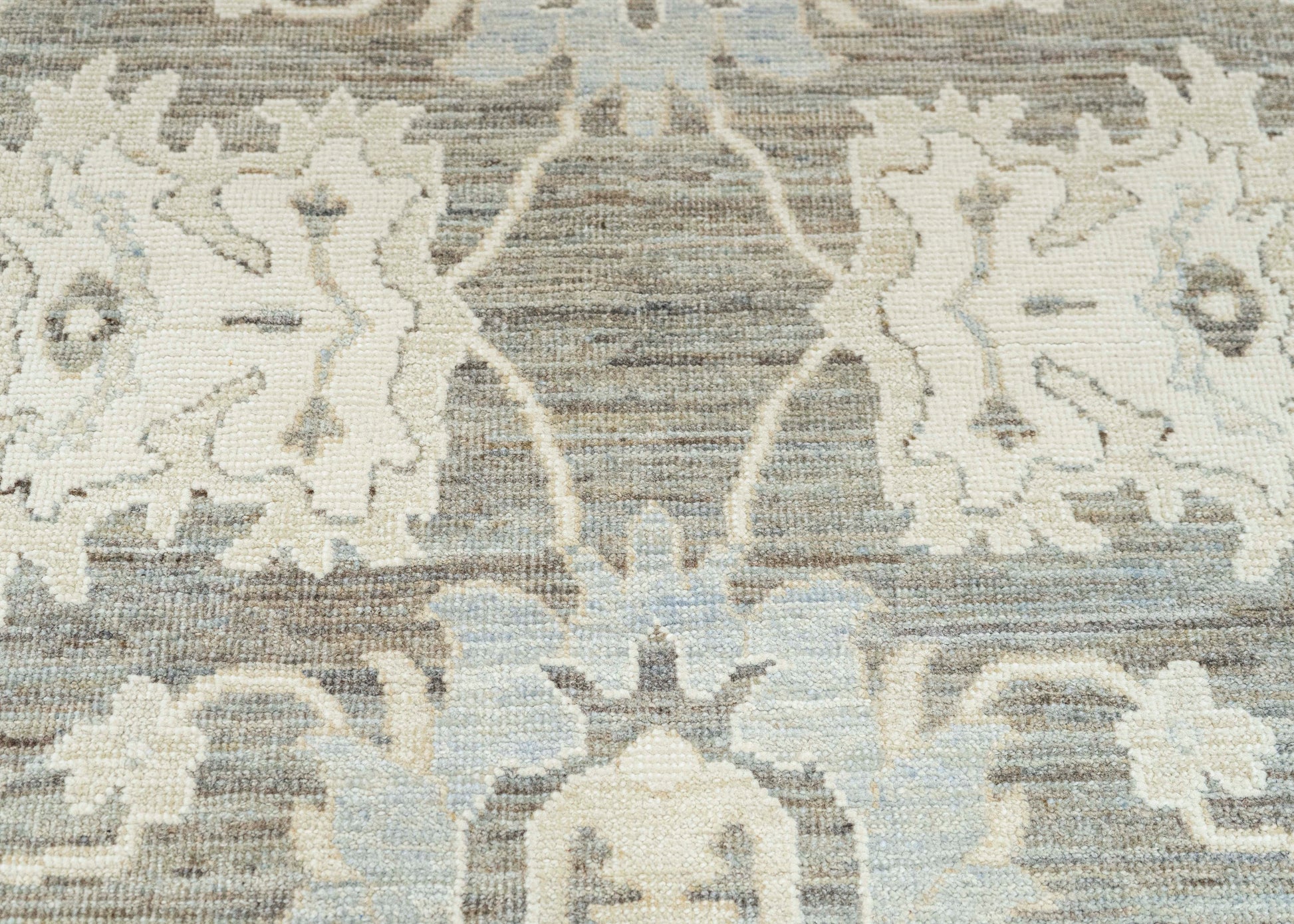 Oushak Rug 4'0" x 5'11" #22725