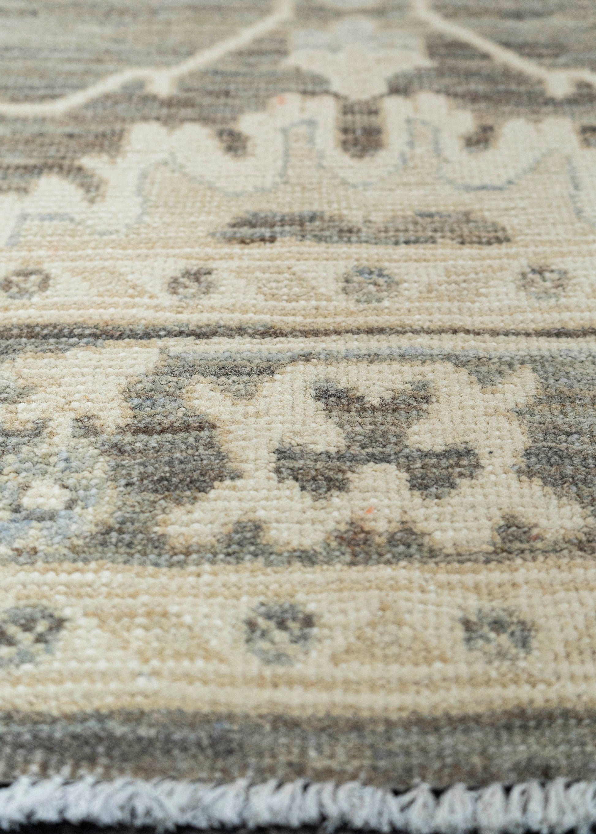 Oushak Rug 4'0" x 5'11" #22725
