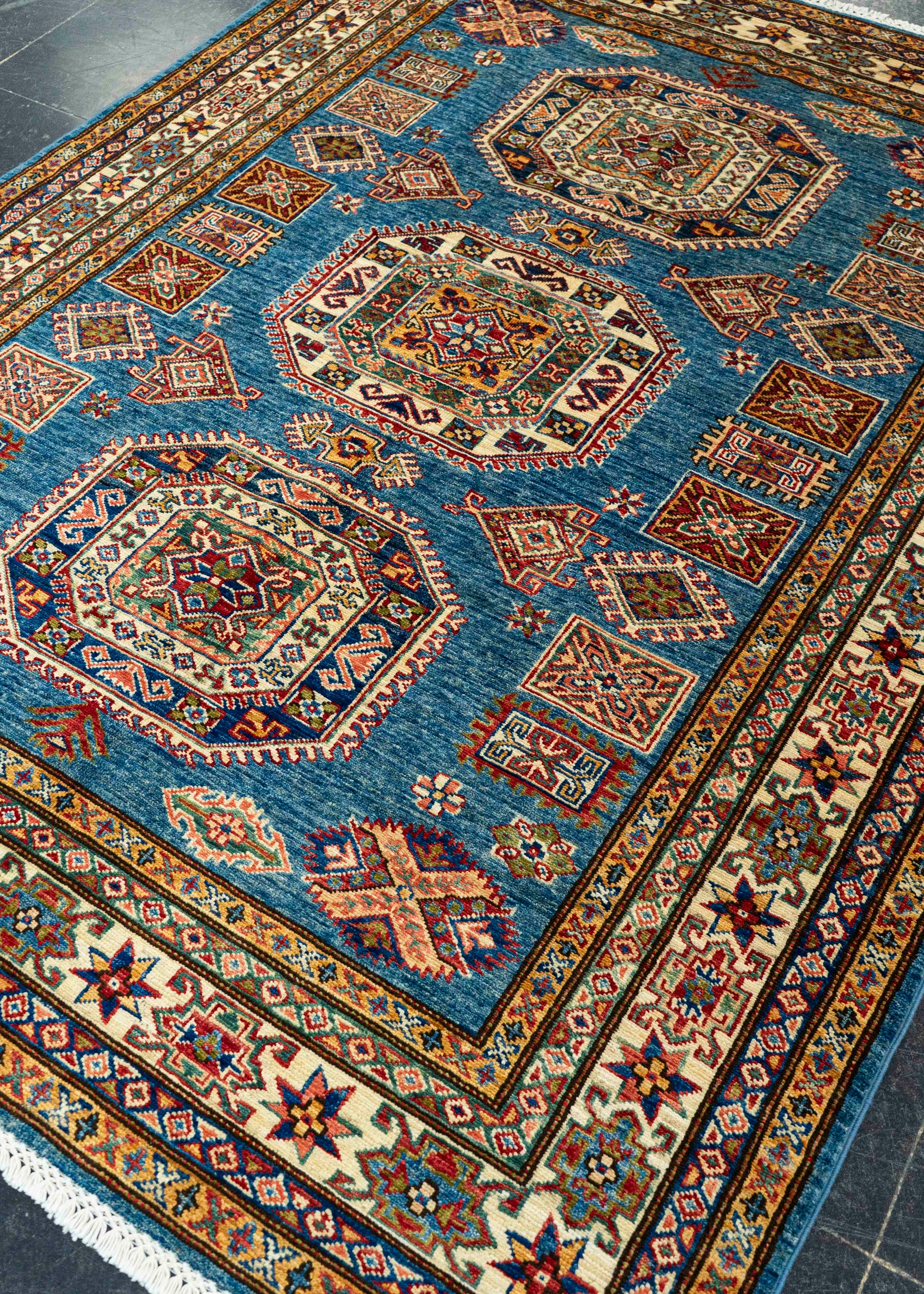 Oriental Handmade Rug  5'2" x 6'10" #22858