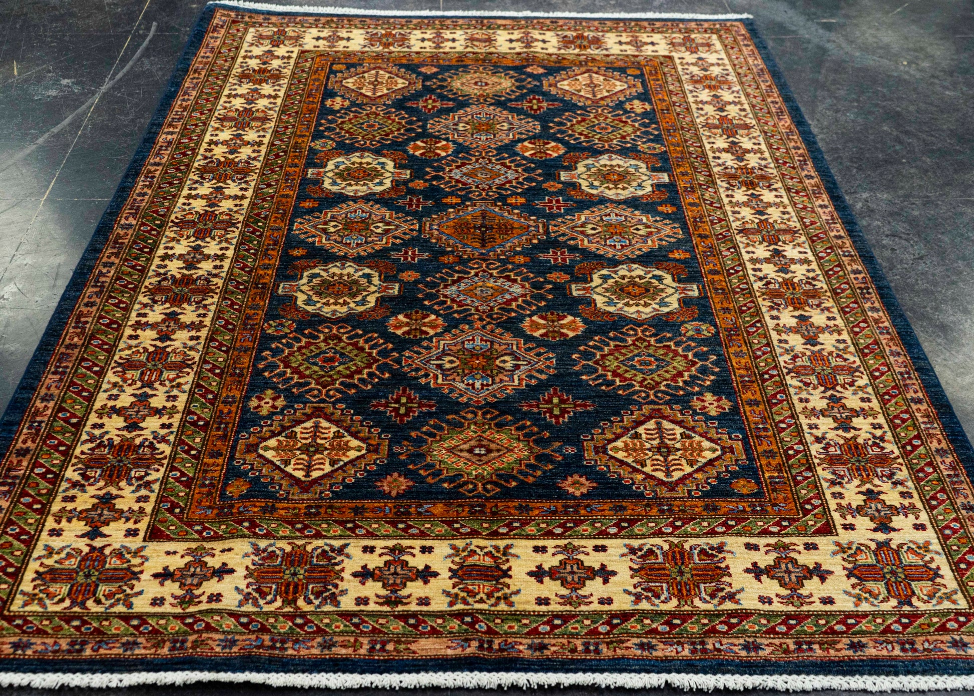 Oriental Handmade Rug  5'7" x 7'7" #22876