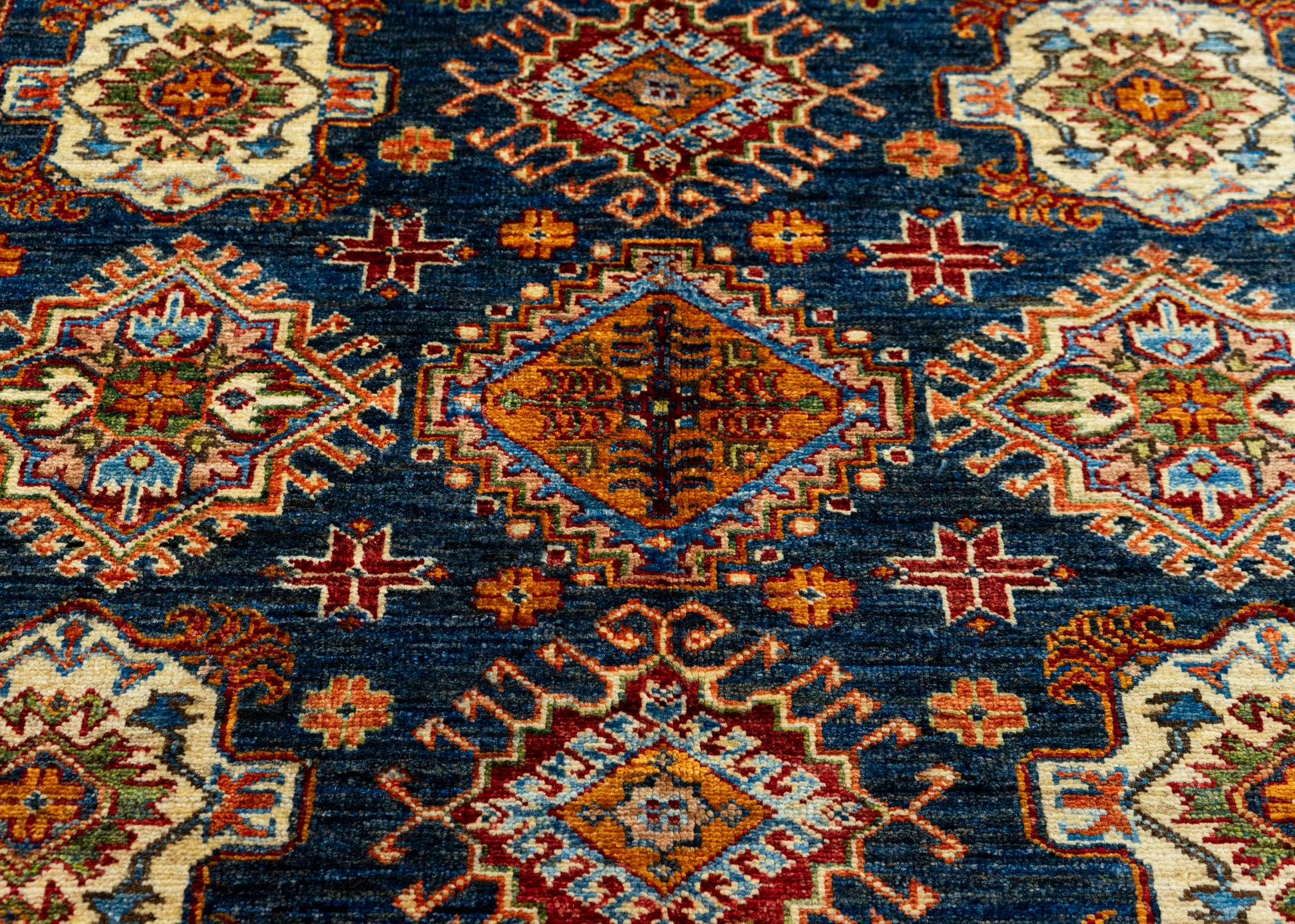 Oriental Handmade Rug  5'7" x 7'7" #22876