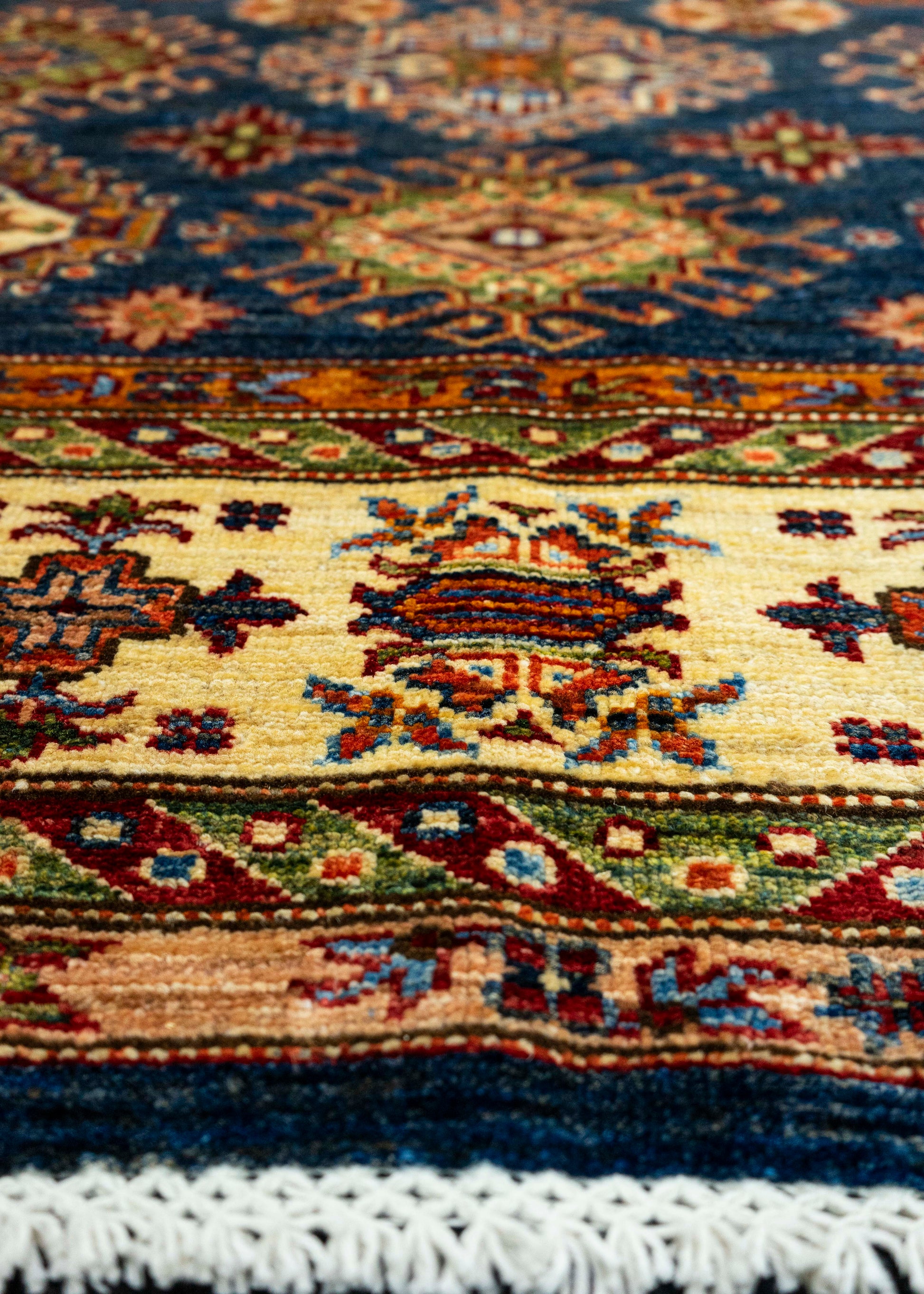 Oriental Handmade Rug  5'7" x 7'7" #22876