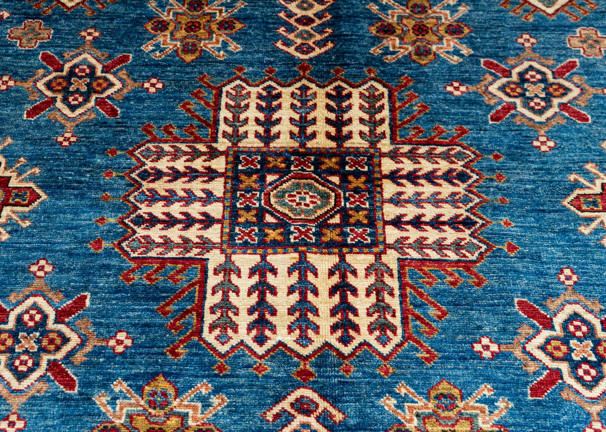 Oriental Handmade Rug  6'1" x 9'1" #22884