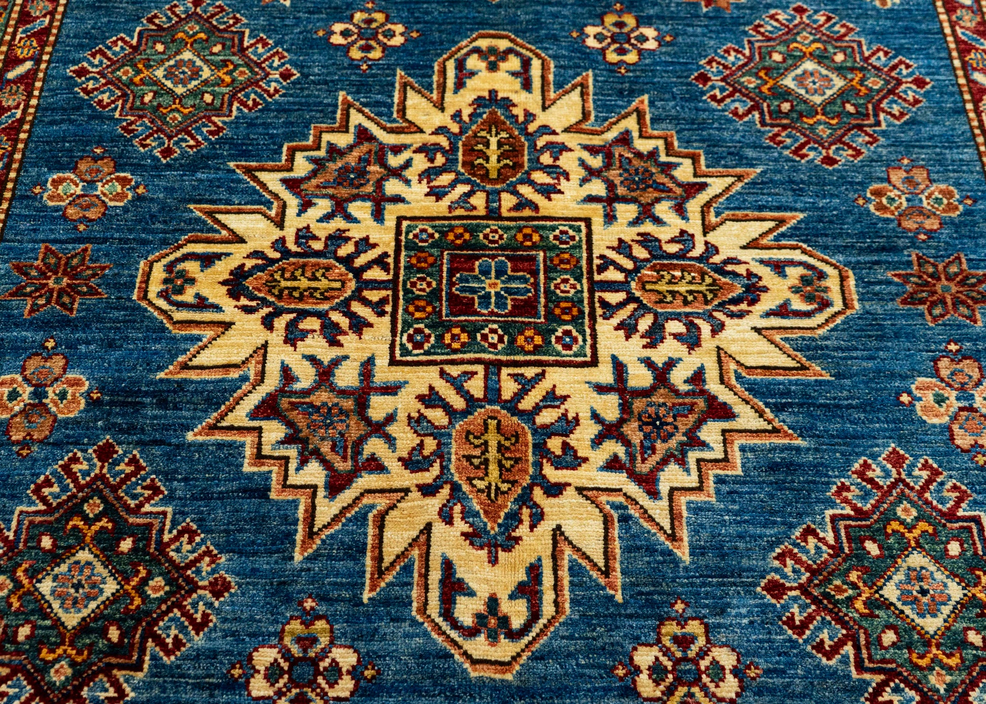 Oriental Handmade Rug  5'9" x 9'2" #22878
