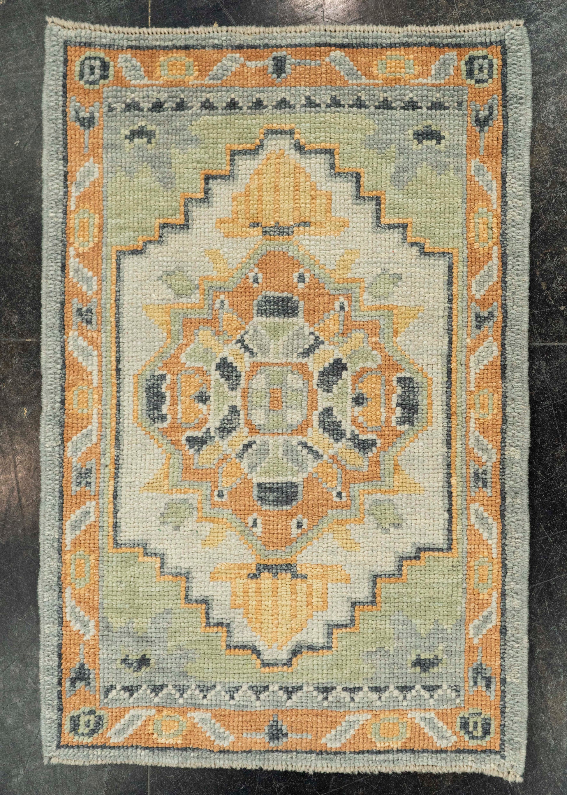 Oushak Rug 2'3" x 3'4" #23620