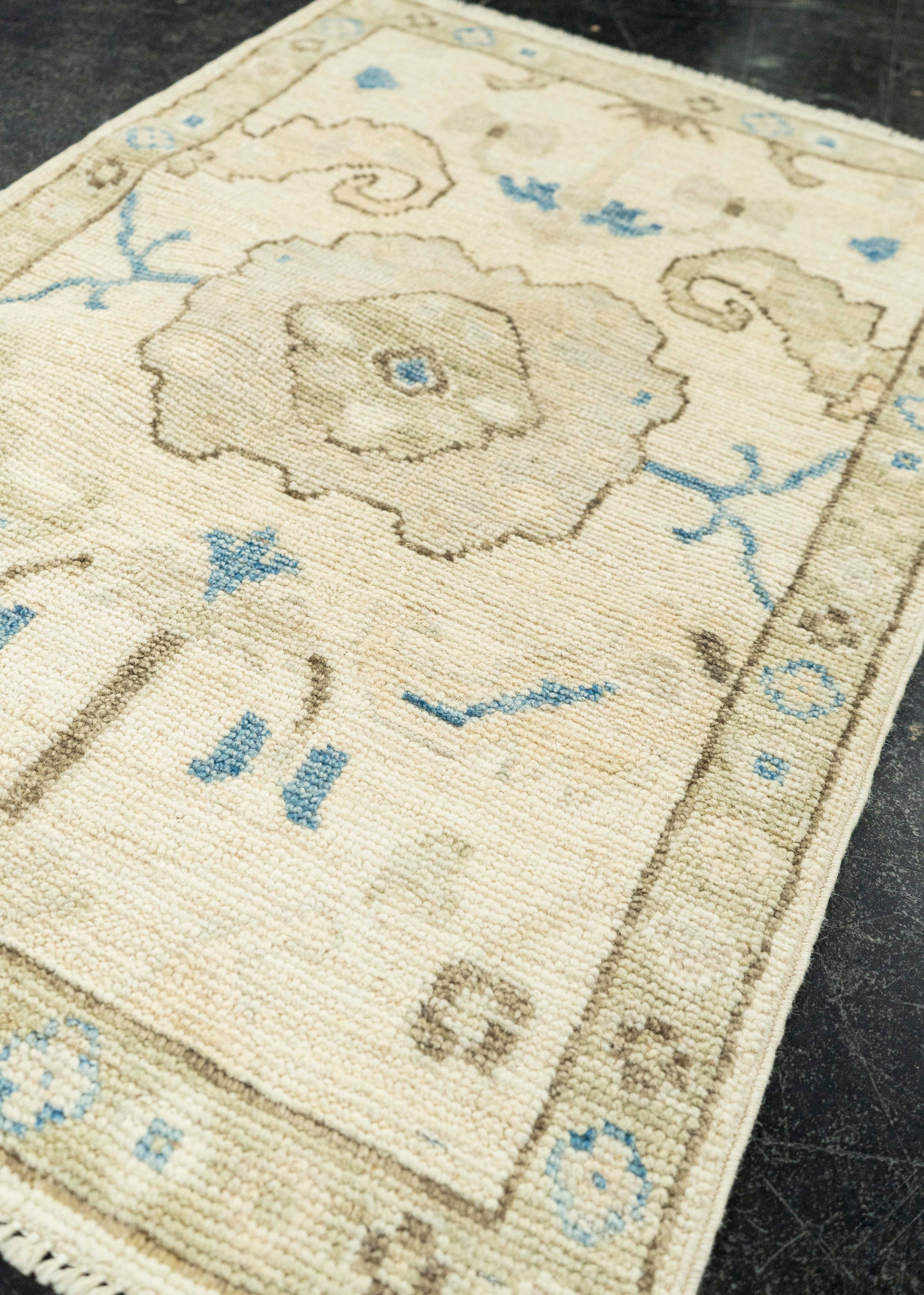 Oushak Rug 1'11" x 2'11" #23622