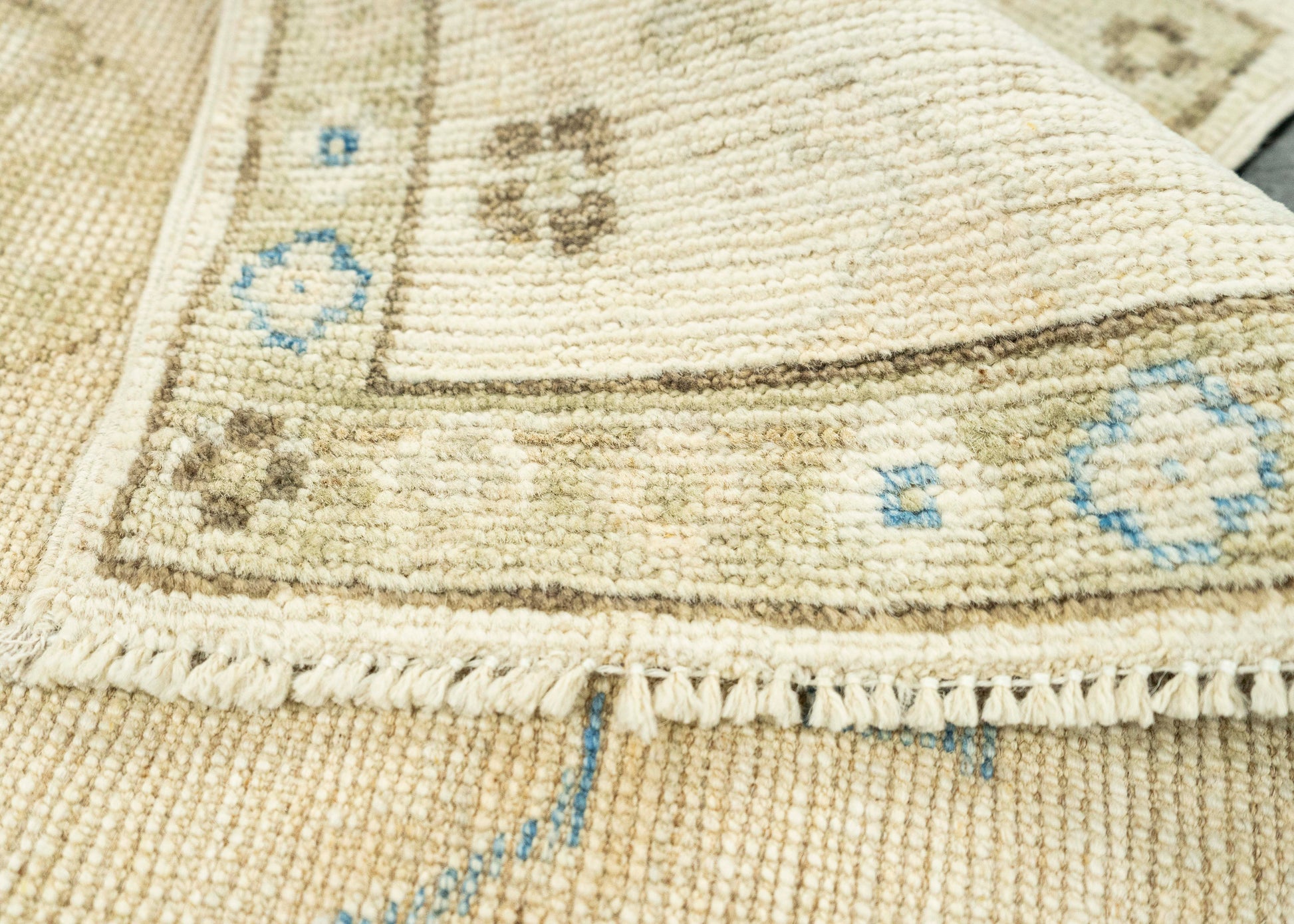 Oushak Rug 1'11" x 2'11" #23622