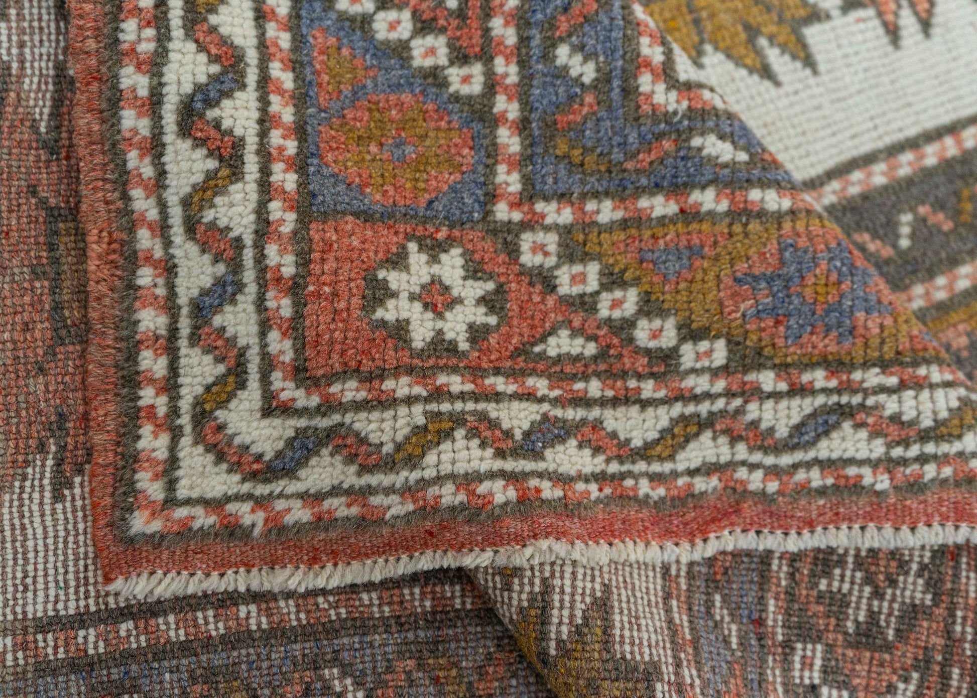 Turkish Vintage Rug 3' x 7'10" #20682