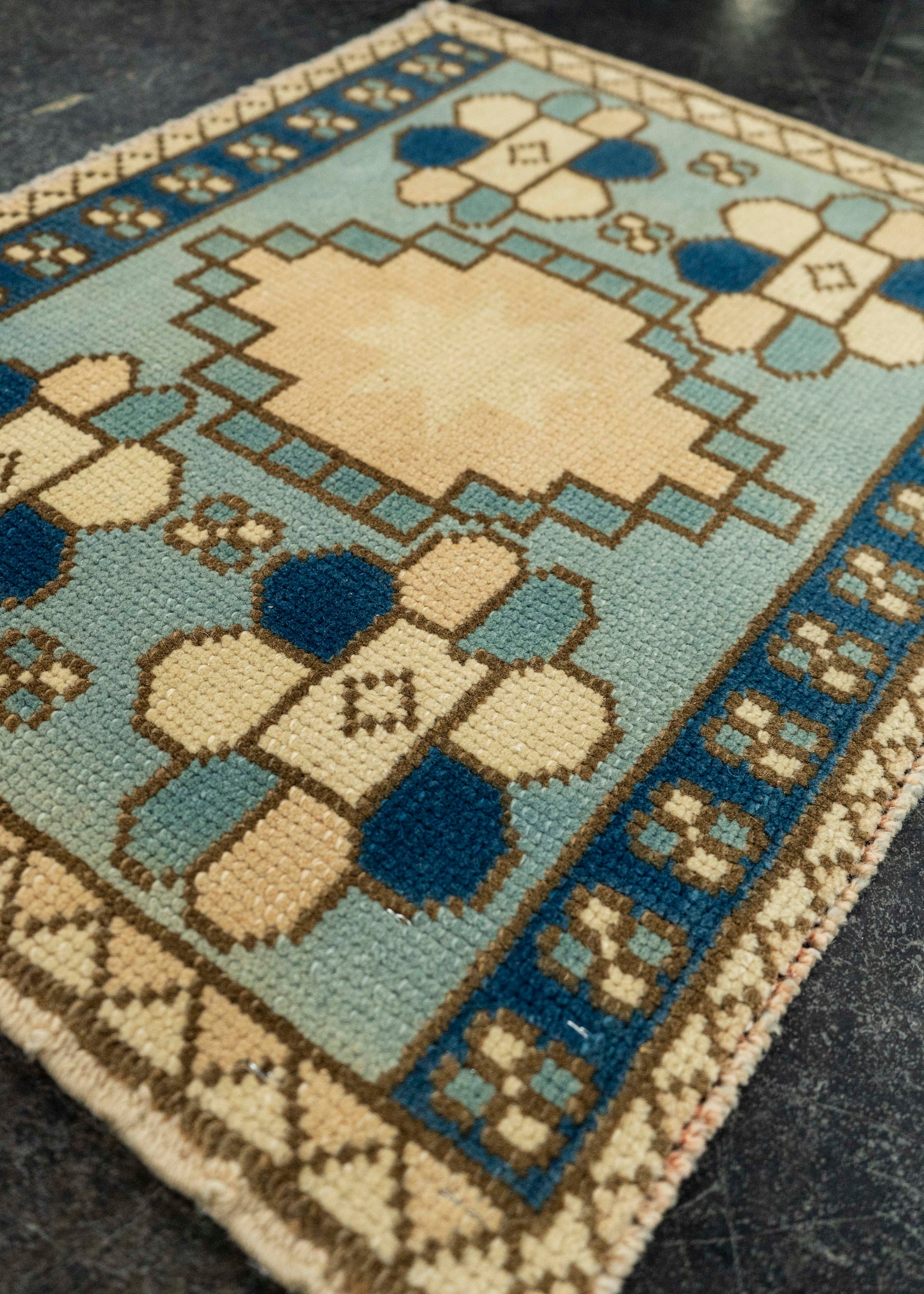 Turkish Yastik Rug  1'6" x  2'1" #23647
