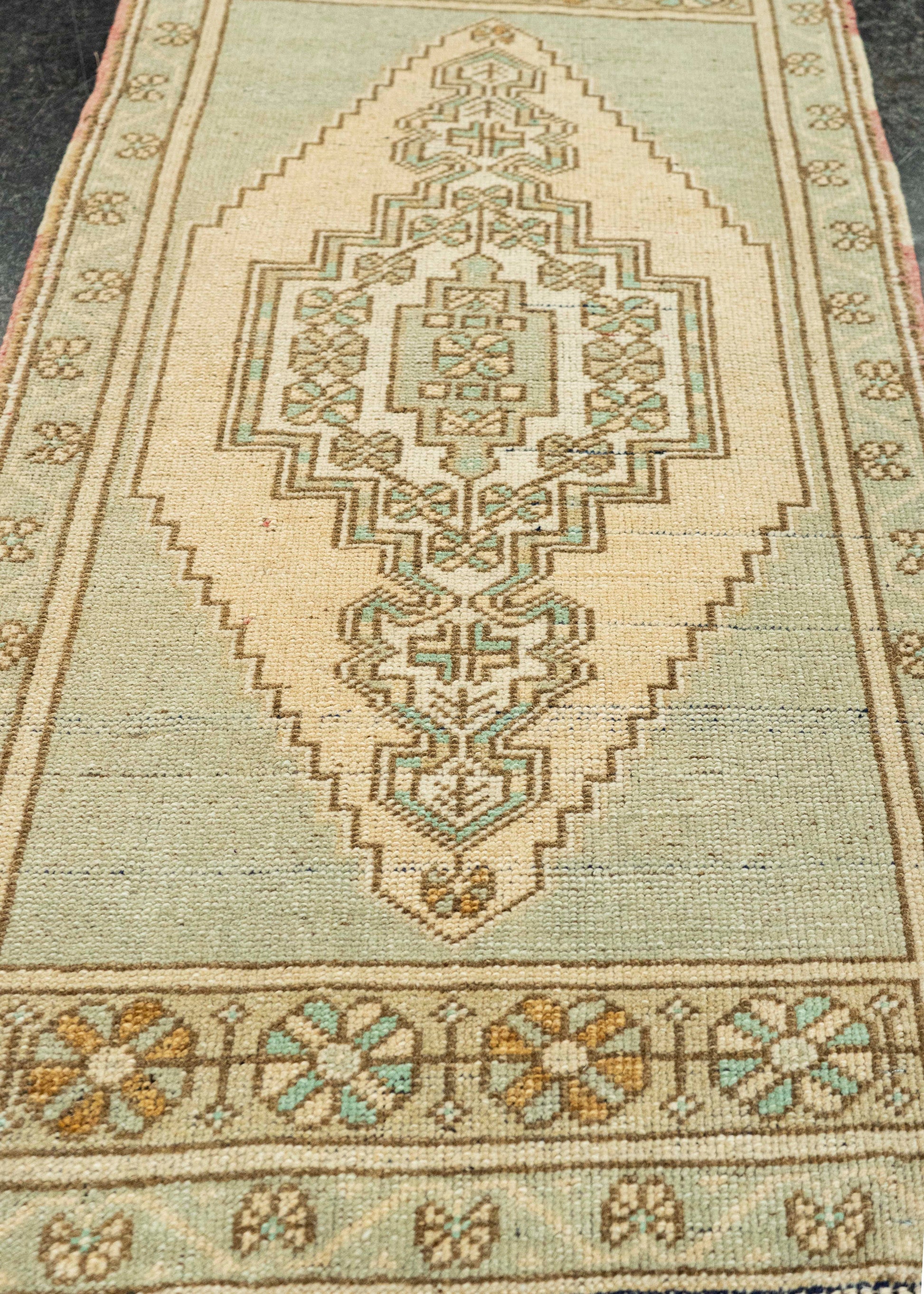 Turkish Yastik Rug  1'9" x  3'4" #23644