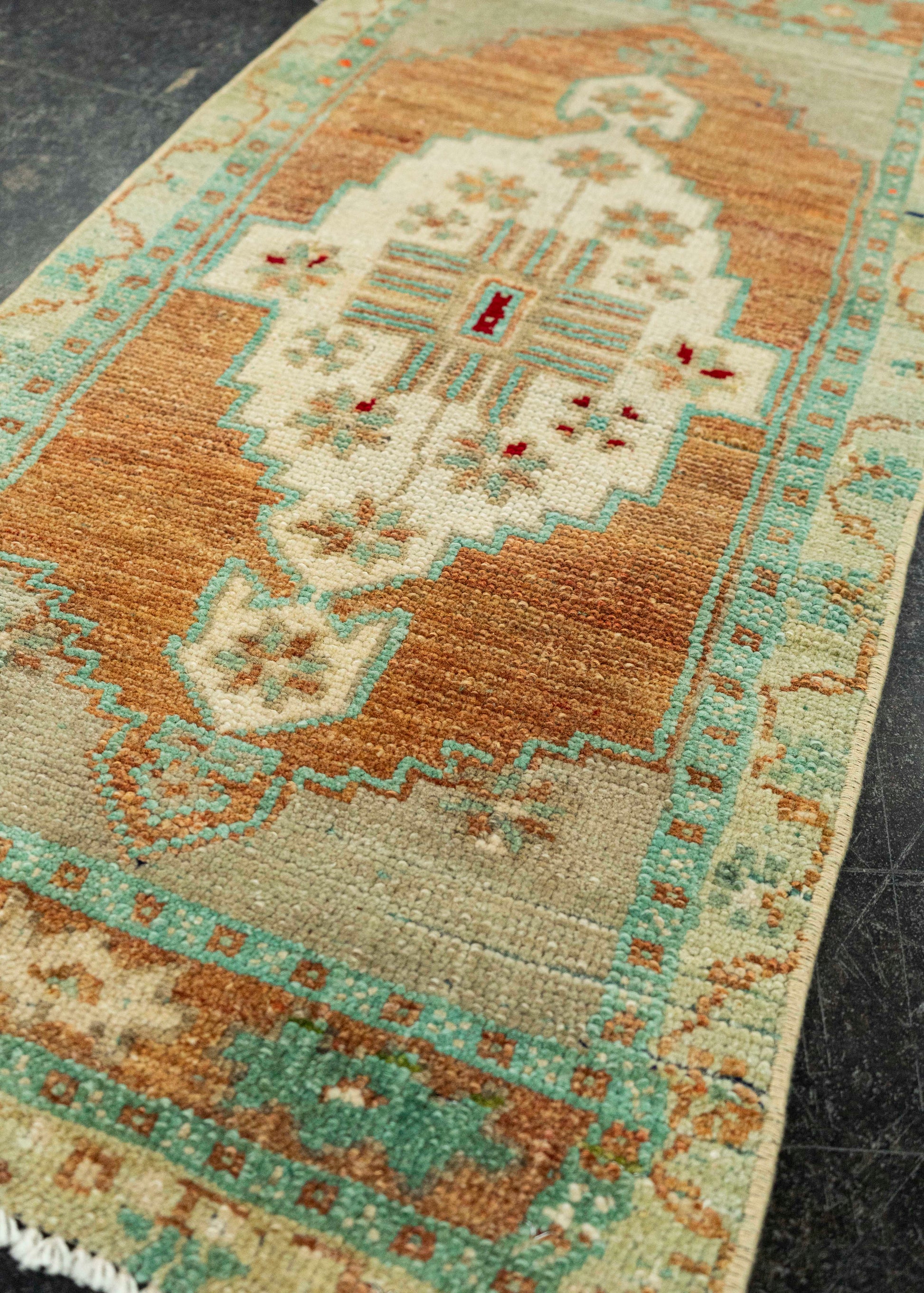 Turkish Yastik Rug  1'6" x  3'2" #23631