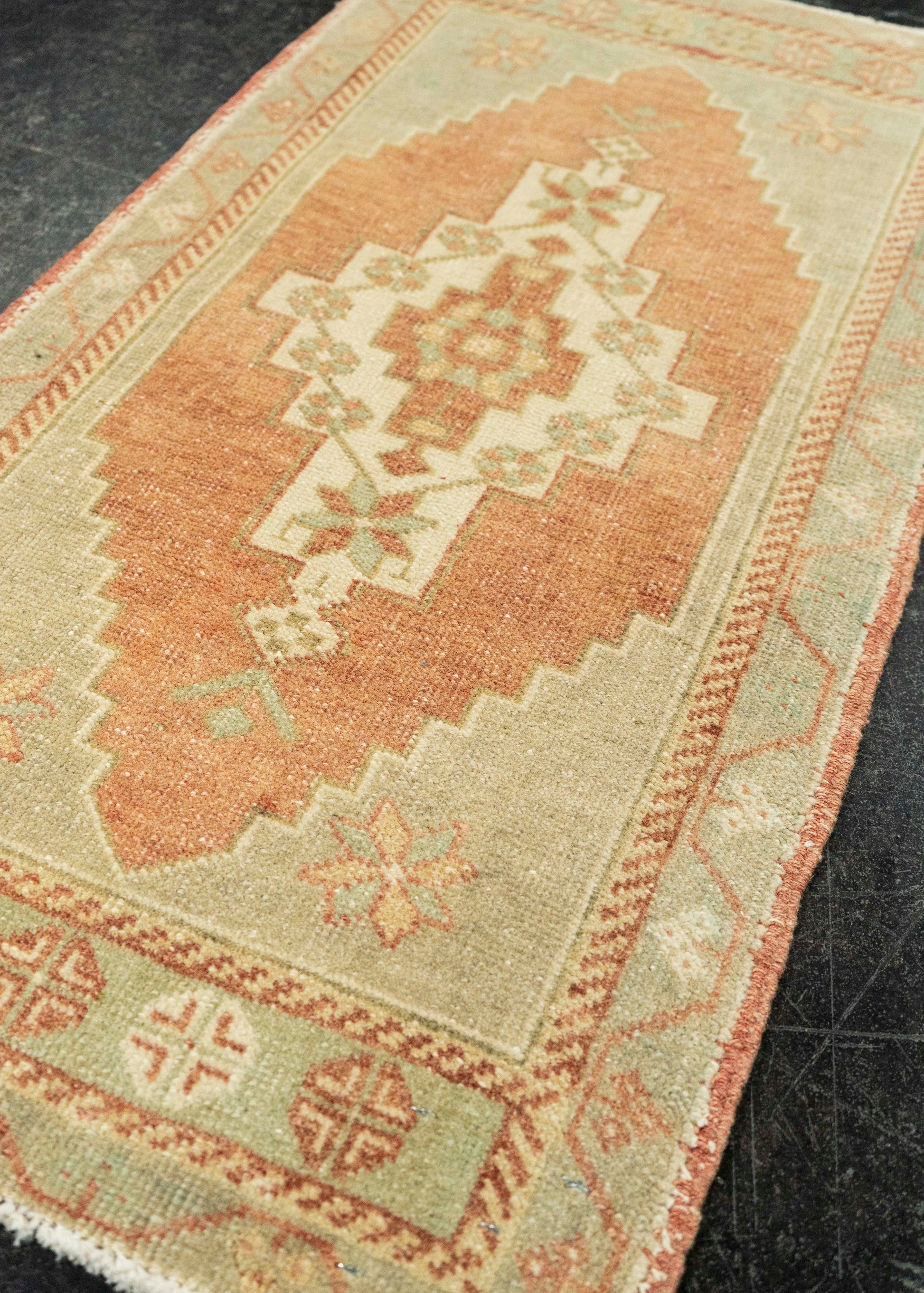 Turkish Yastik Rug  1'8" x  3'2" #23629