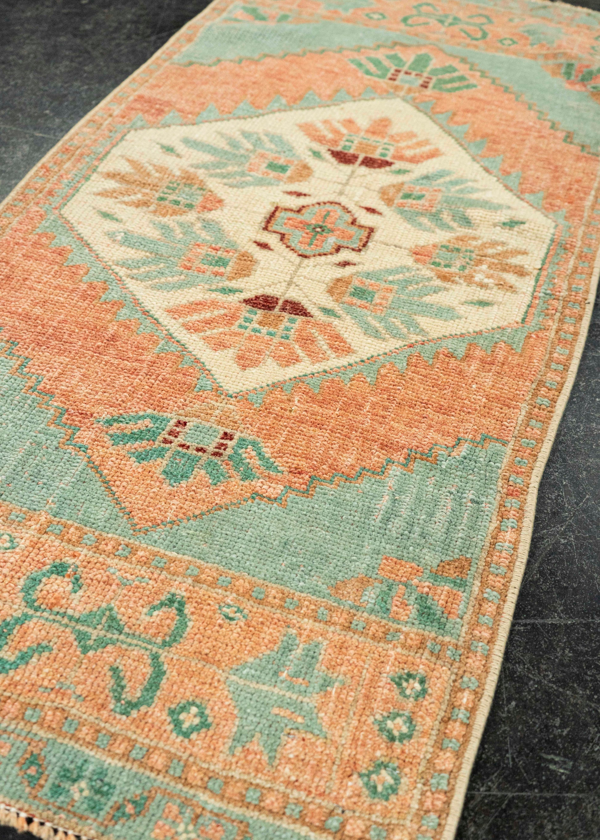 Turkish Yastik Rug  1'8" x  3'5" #23613
