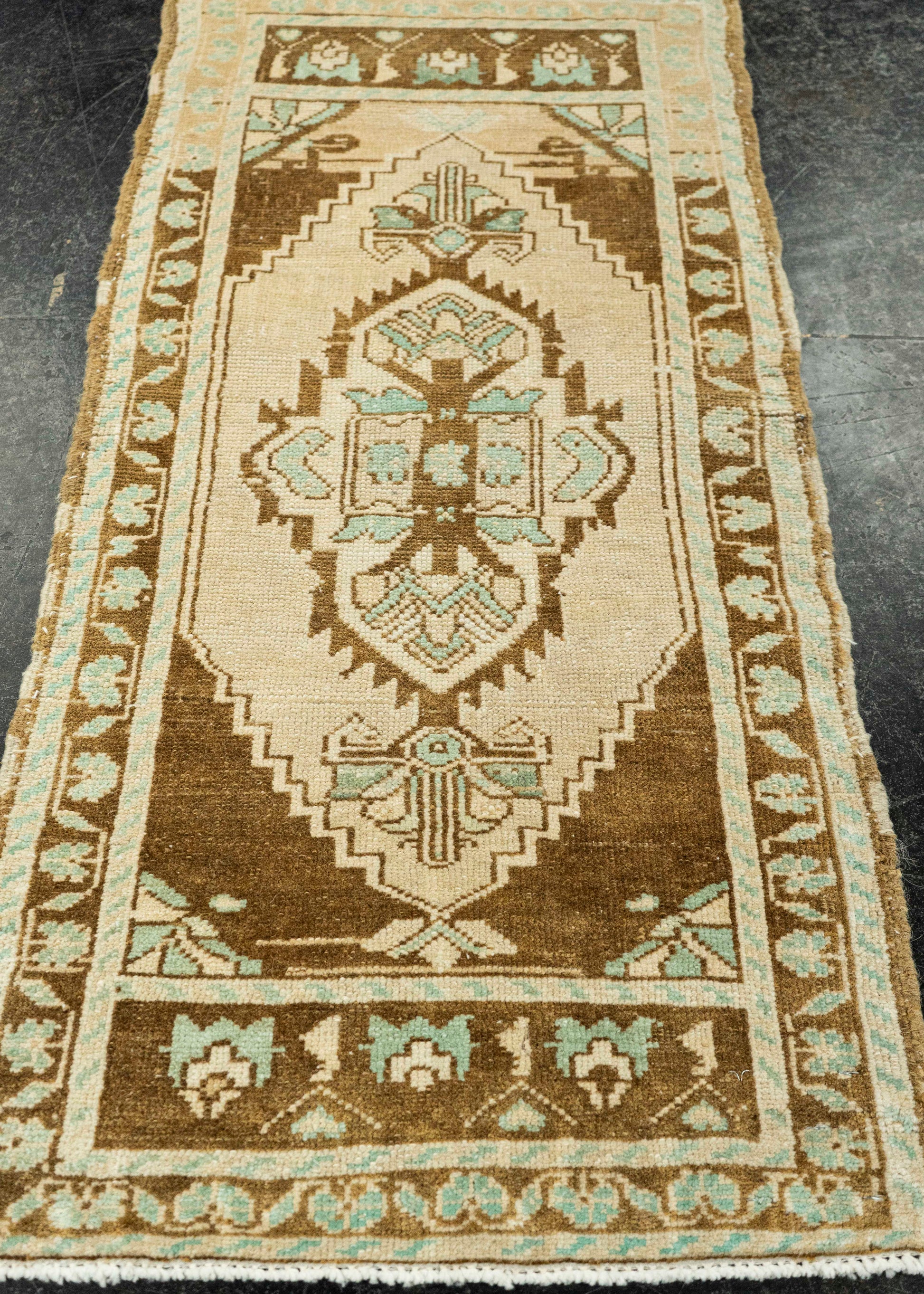 Turkish Yastik Rug  1'7" x  3'4" #23617