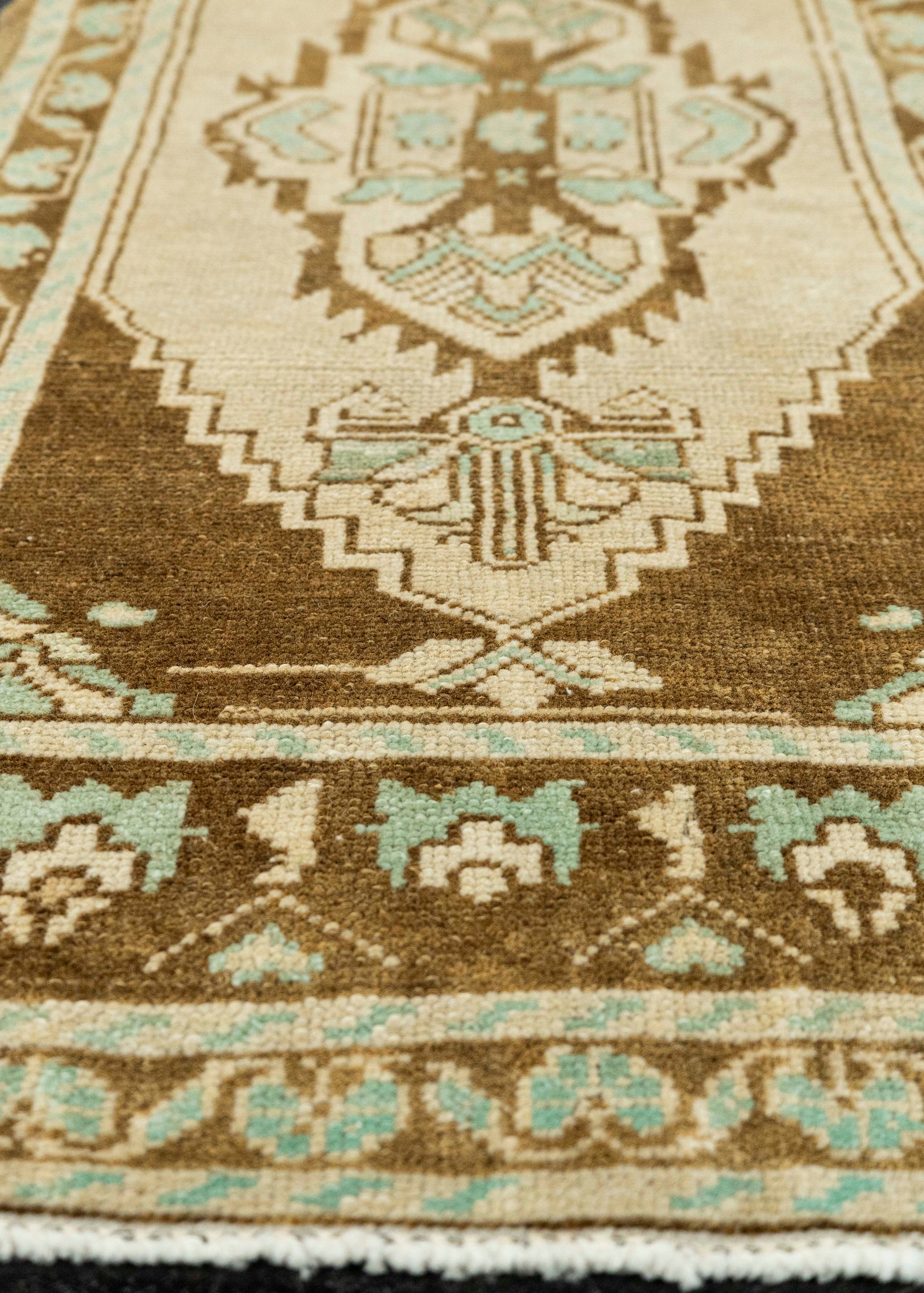 Turkish Yastik Rug  1'7" x  3'4" #23617