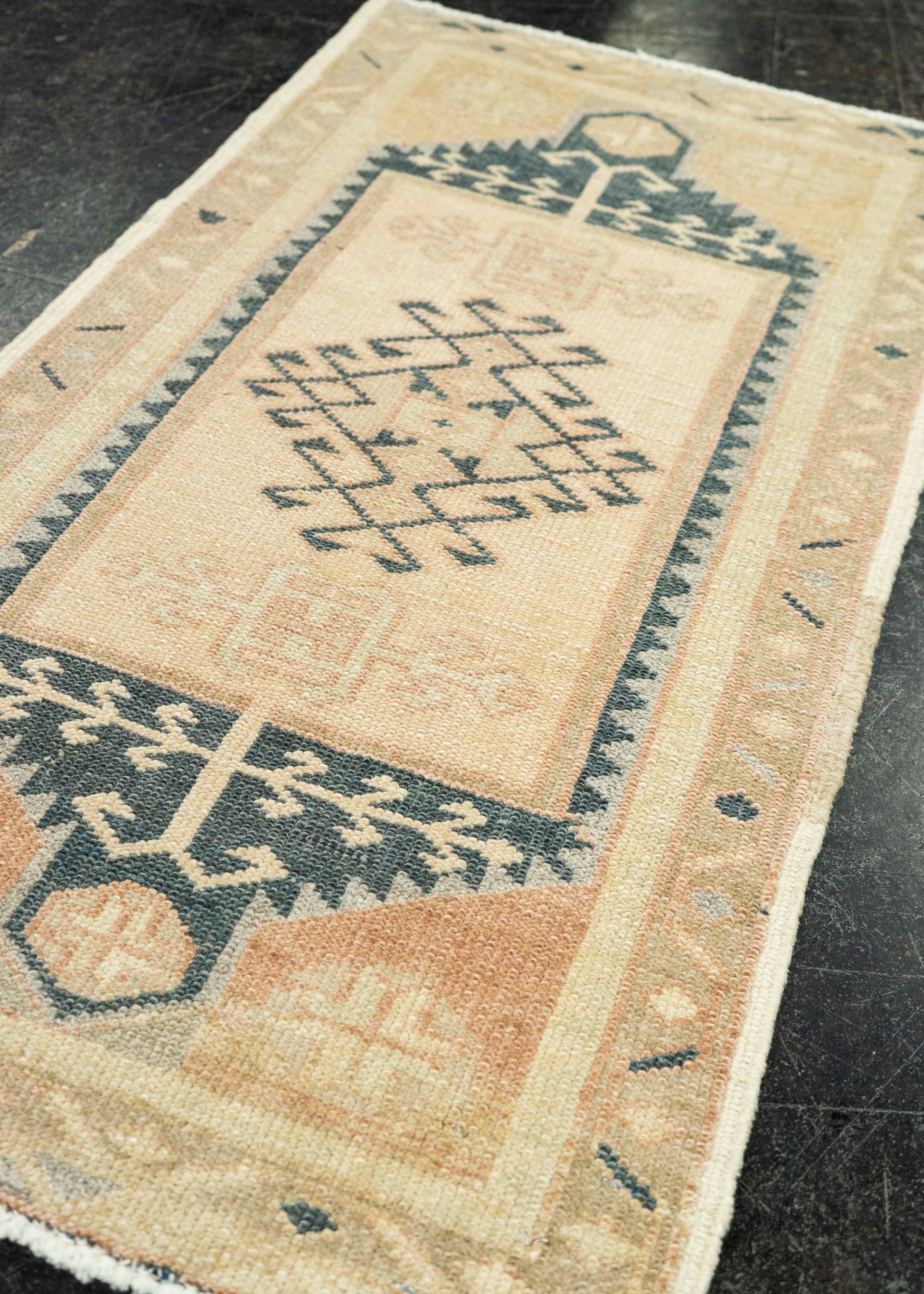 Turkish Yastik Rug  1'8" x  3'1" #23604