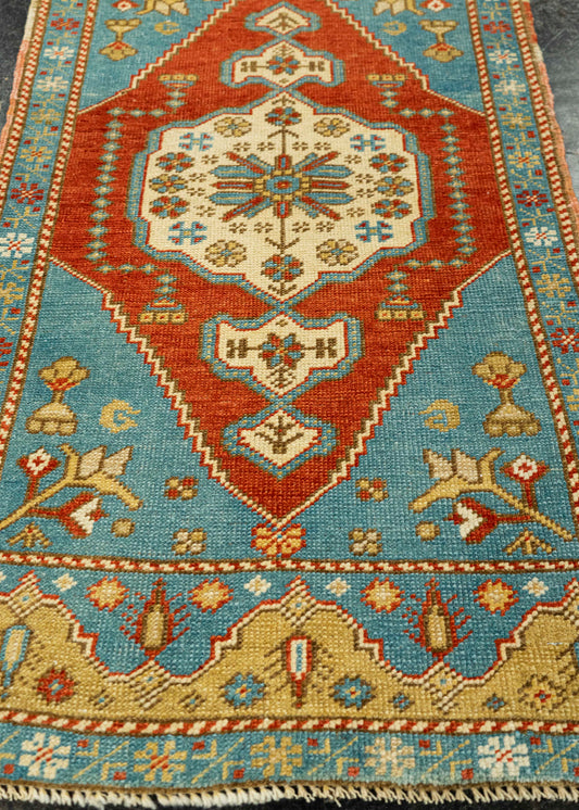 Turkish Yastik Rug  1'8" x  3'1" #23605
