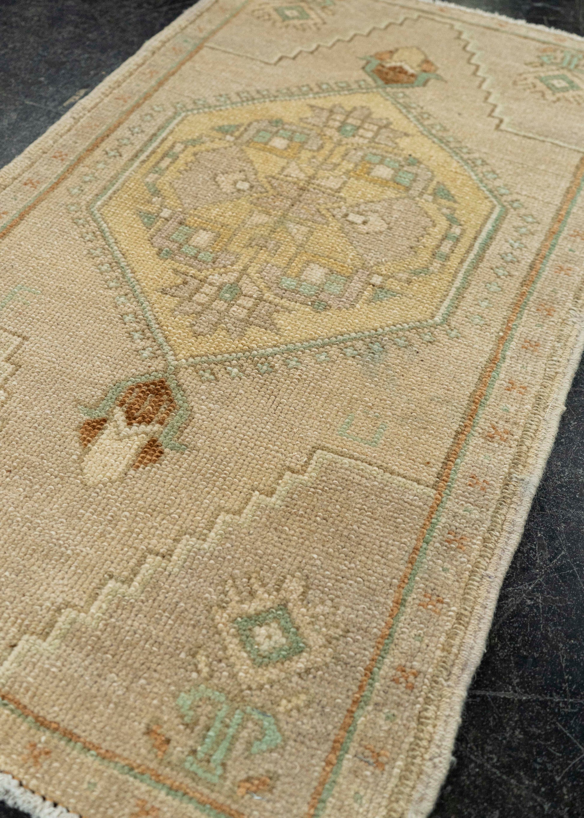 Turkish Yastik Rug  1'7" x  2'11" #22542