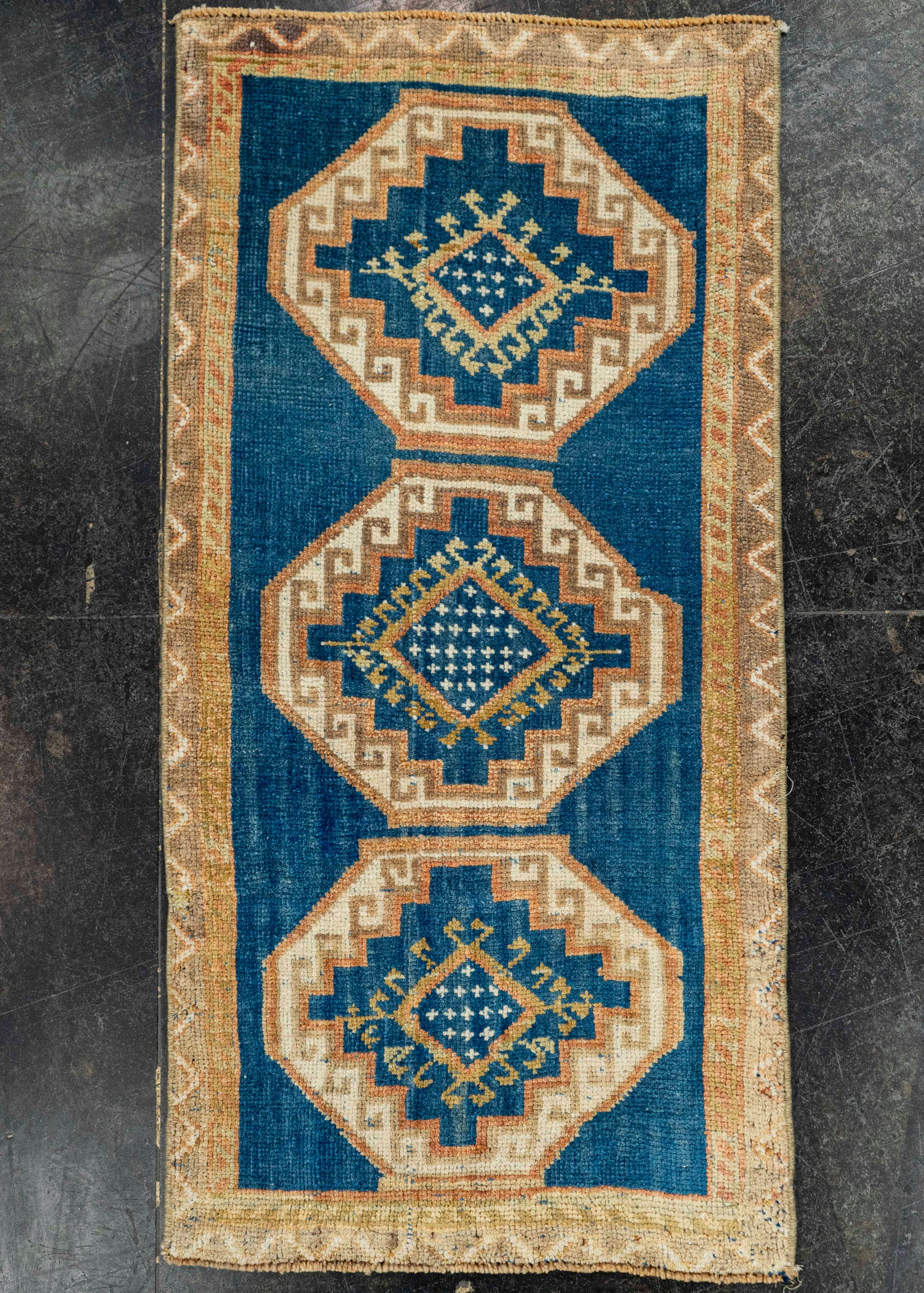 Turkish Yastik Rug  1'9" x  3'5" #22653